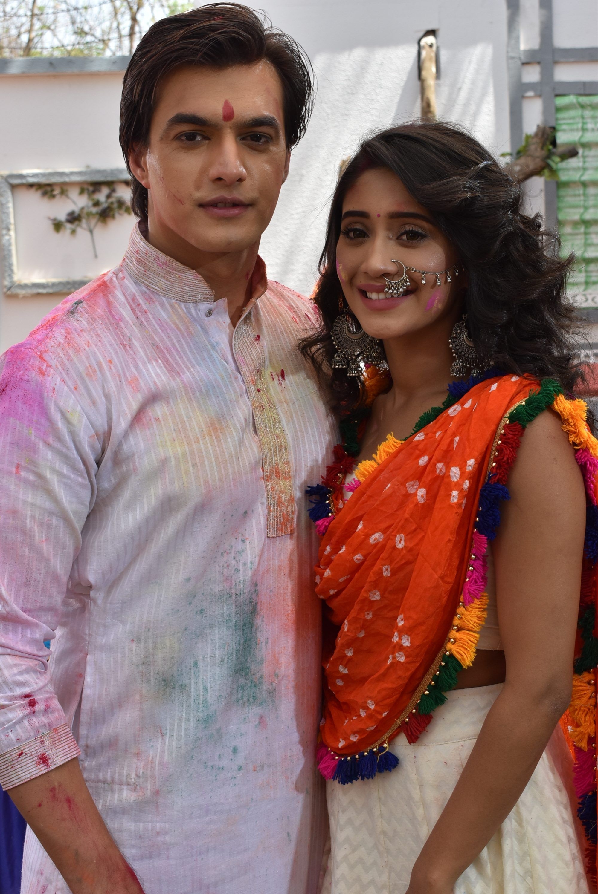 2000x3000 See Pics: Shivangi Joshi and Mohsin Khan look adorable together while shooting for Holi sequence in 'Yeh Rishta', Phone