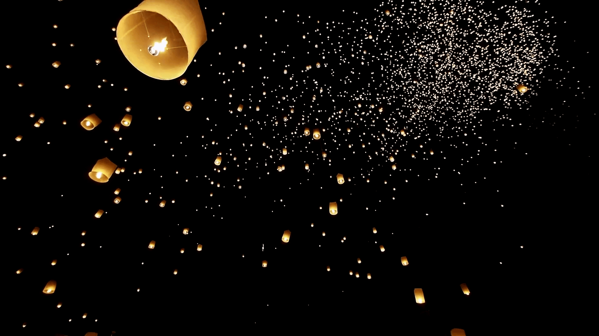 1920x1080 Loi Krathong Festival, Floating Lanterns in the Night Sky in Chiang, Desktop