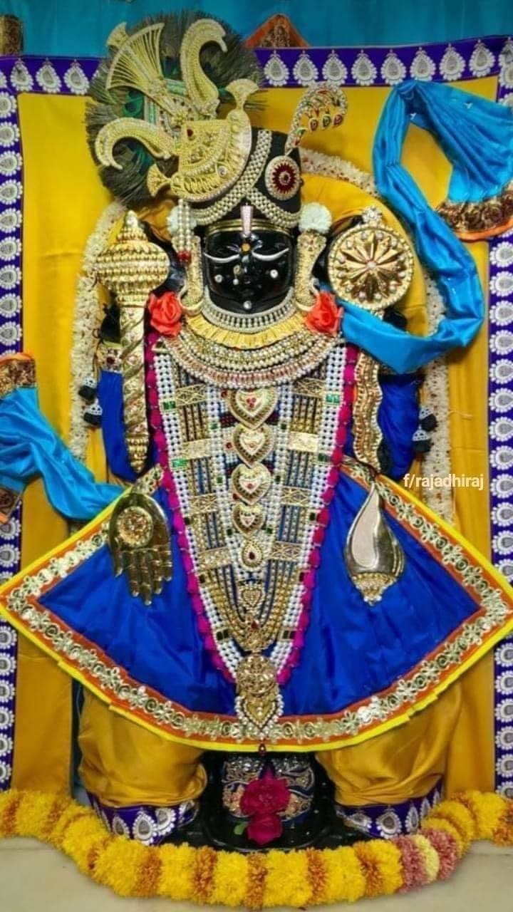 720x1280 god wallpaper free download: Shri dwarka na dwarkadish image. Lord krishna image, Shri hanuman, Cute krishna, Phone