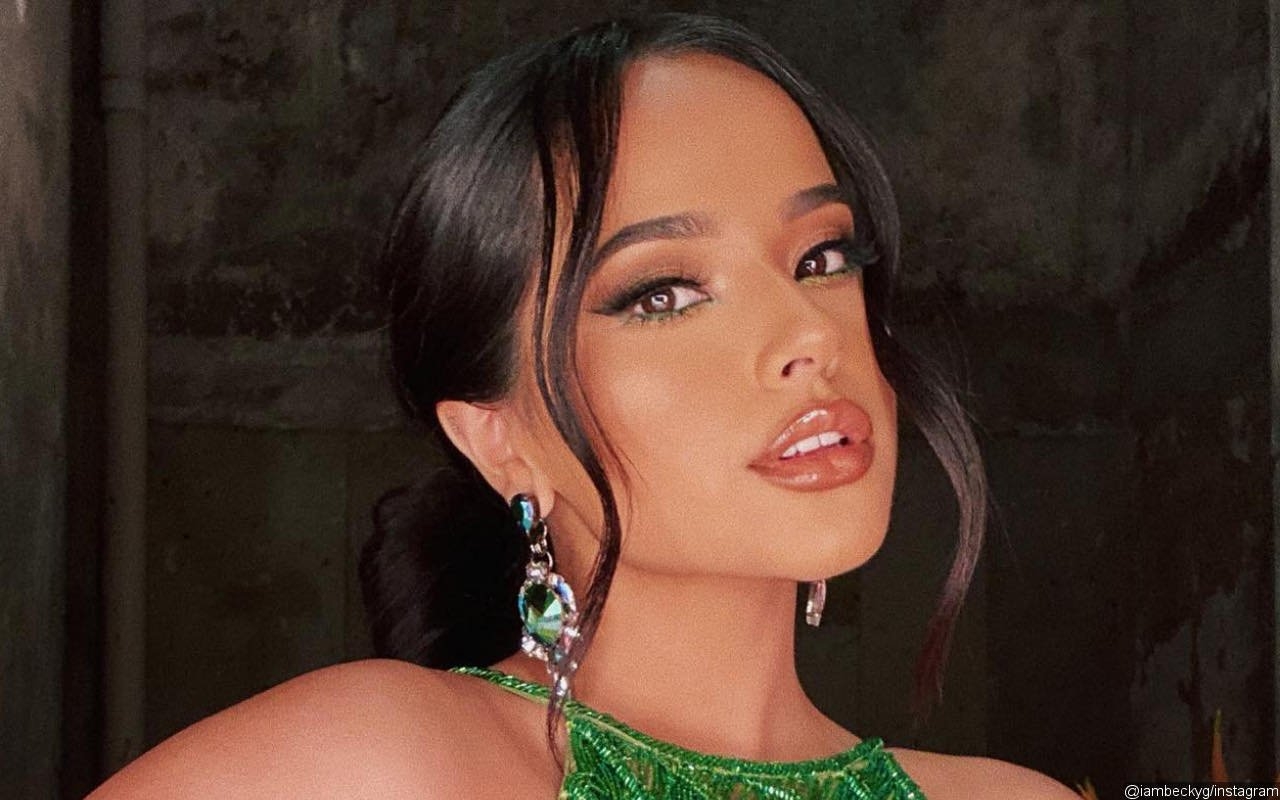 1280x800 Artist of the Week: Becky G, Desktop