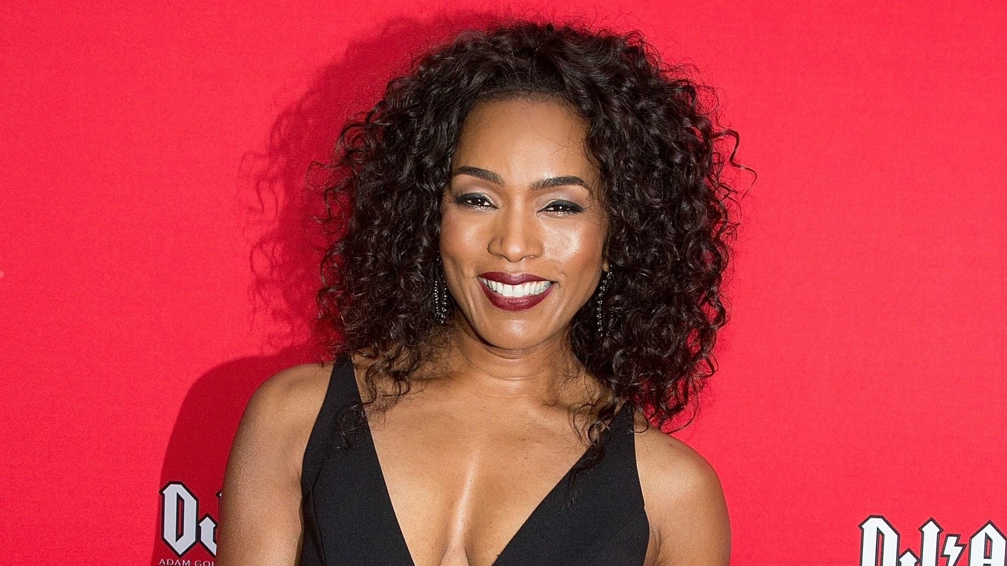 2000x1130 Angela Bassett Wallpaper Image Photo Picture Background, Desktop