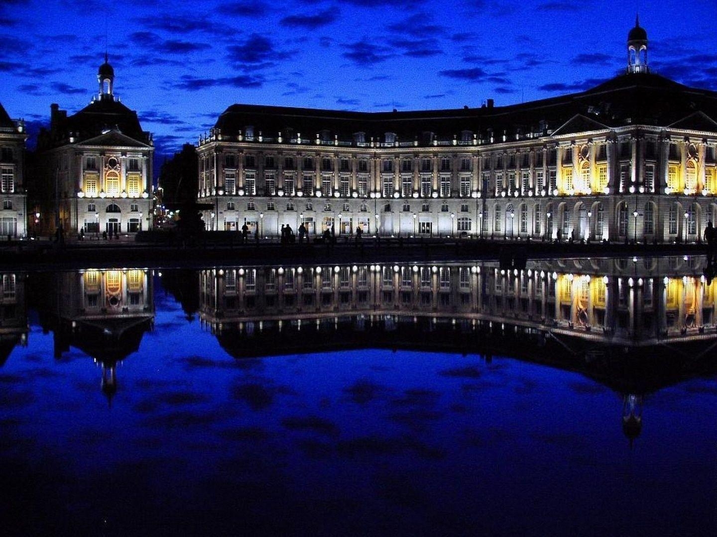 1440x1080 Bordeaux In Night Wallpaper, Desktop