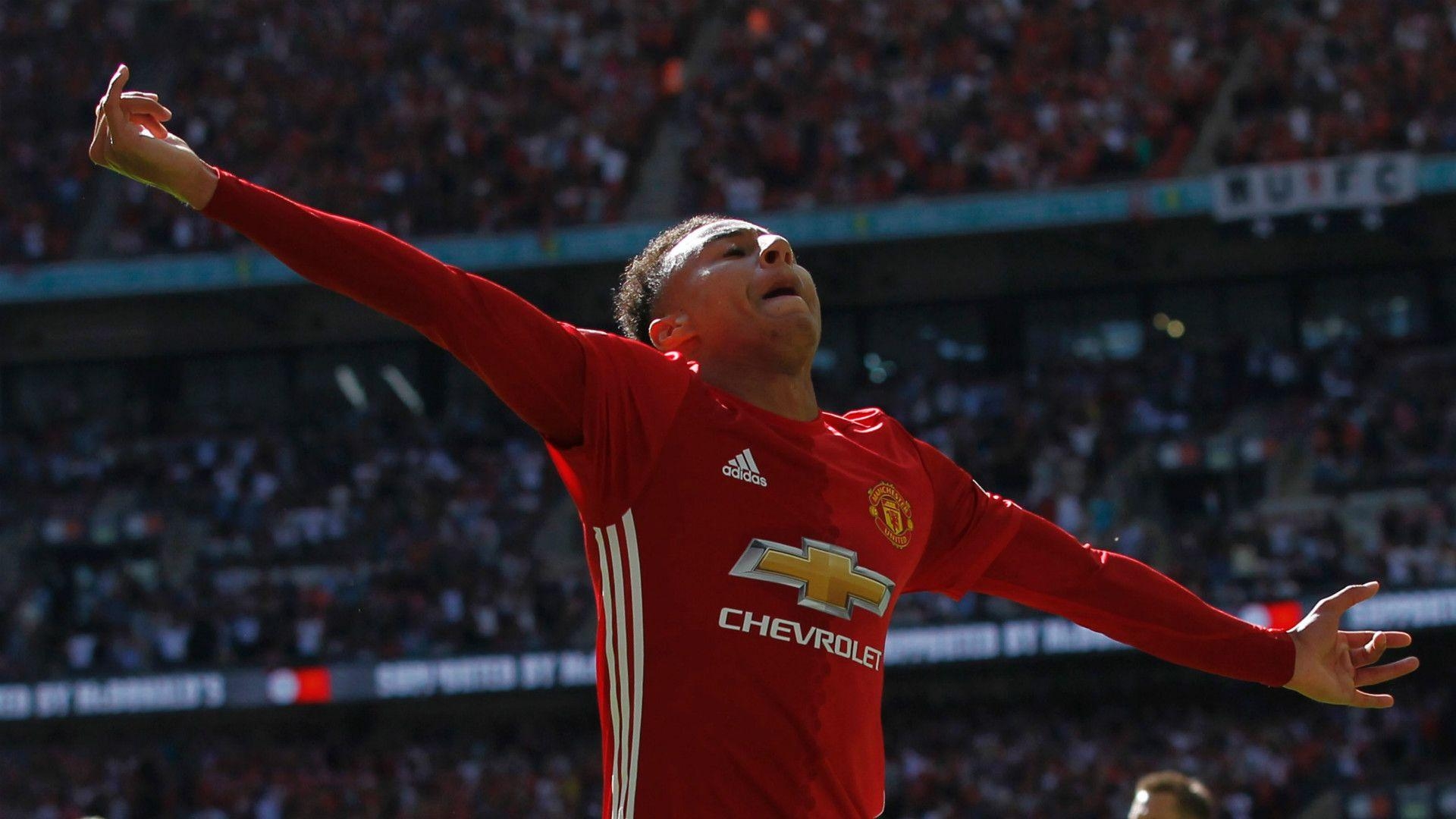 1920x1080 RUMOURS: Lingard in contract standoff with Manchester United, Desktop