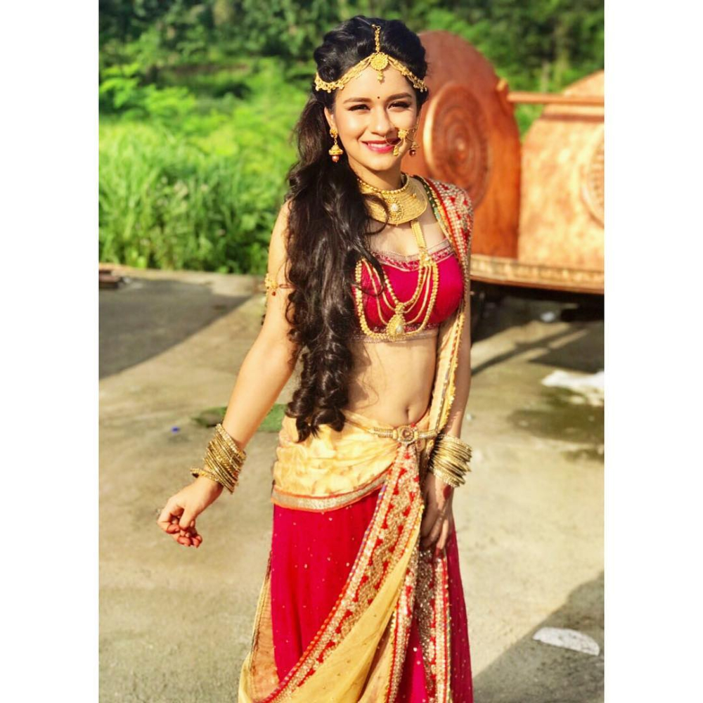 1000x1000 Avneet Kaur, Phone