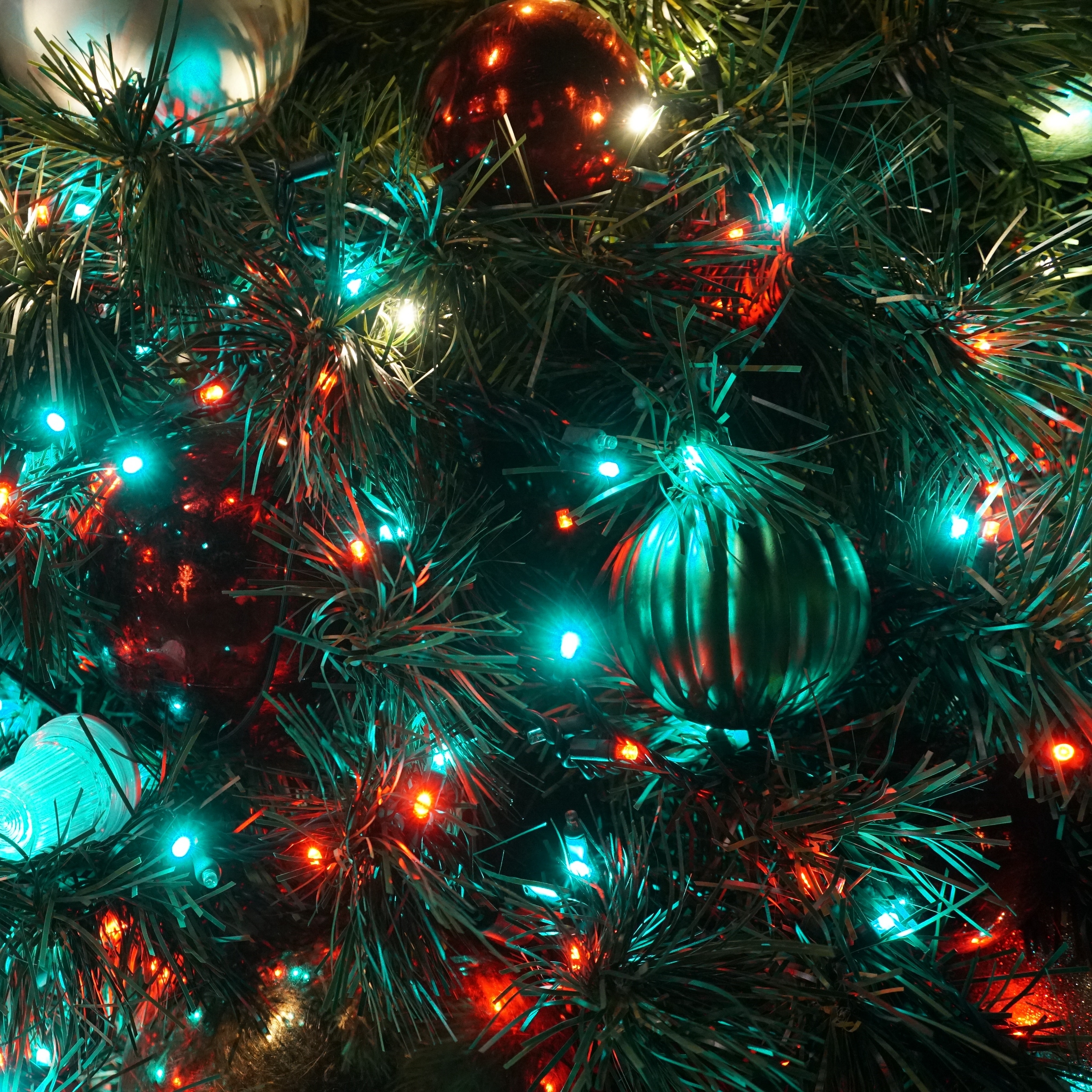 2780x2780 Wallpaper Christmas Toys, Garland, Light, Christmas Christmas Lights Background, Phone