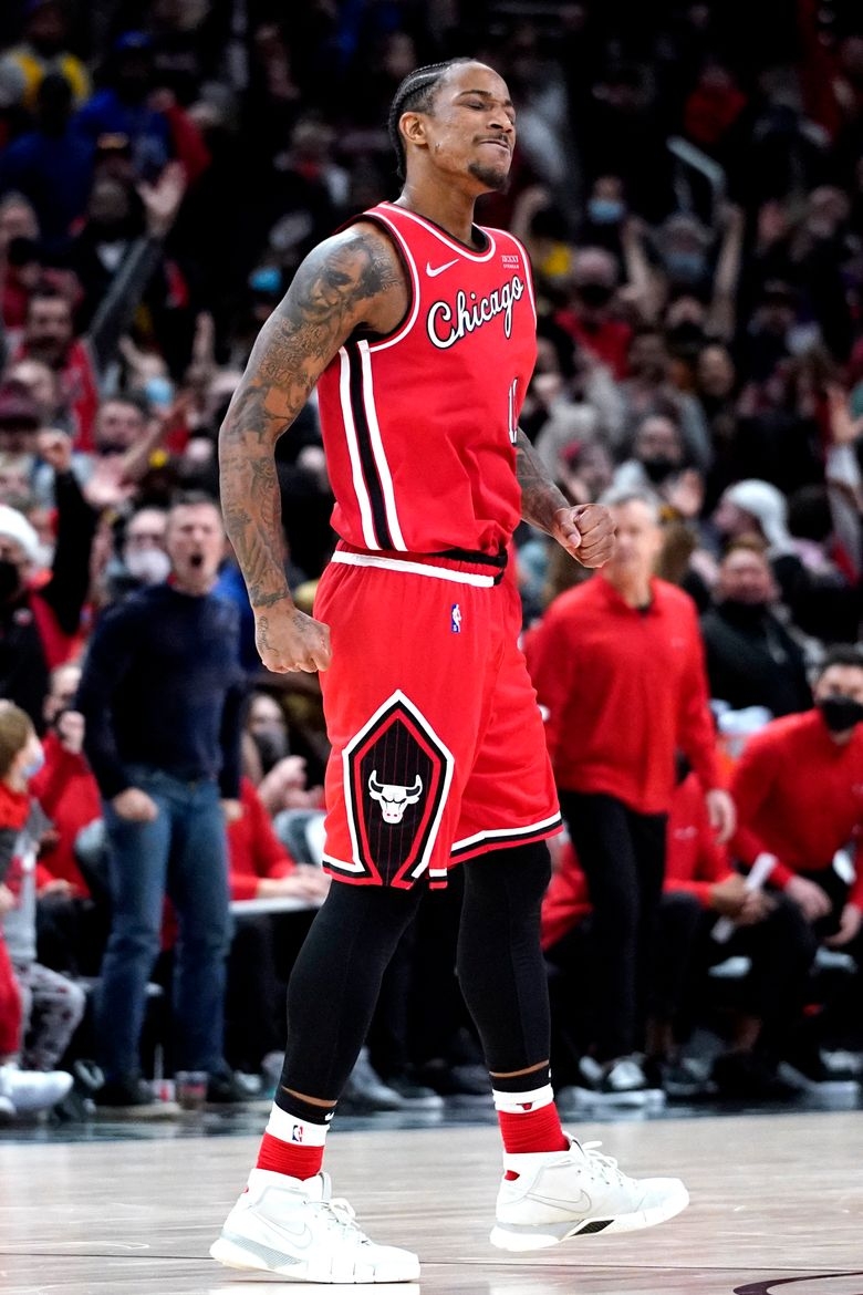 780x1170 DeRozan Leads Bulls Over Lakers 115 110 In Team's Return. The Seattle Times, Phone