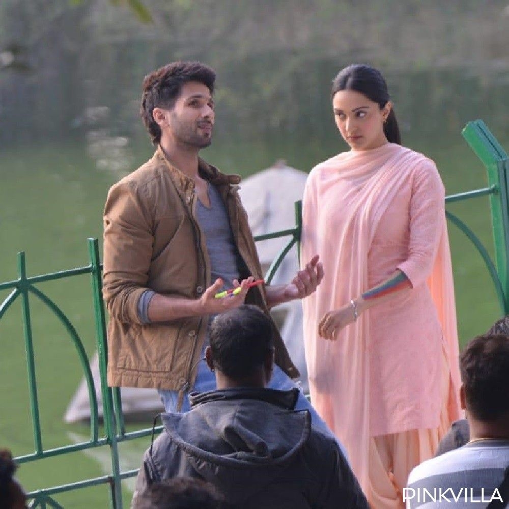 1000x1000 Kabir Singh: Shahid Kapoor and Kiara Advani are engrossed in, Phone