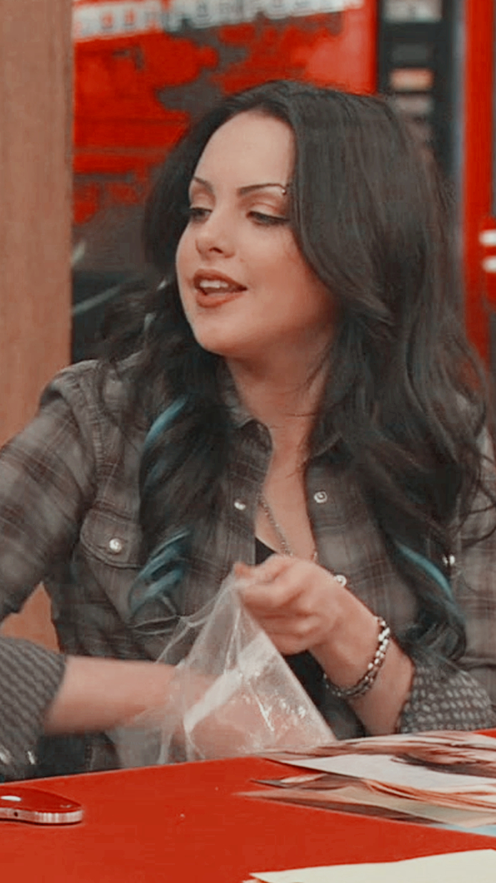 720x1280 Liz Gillies Tumblr Posts, Phone