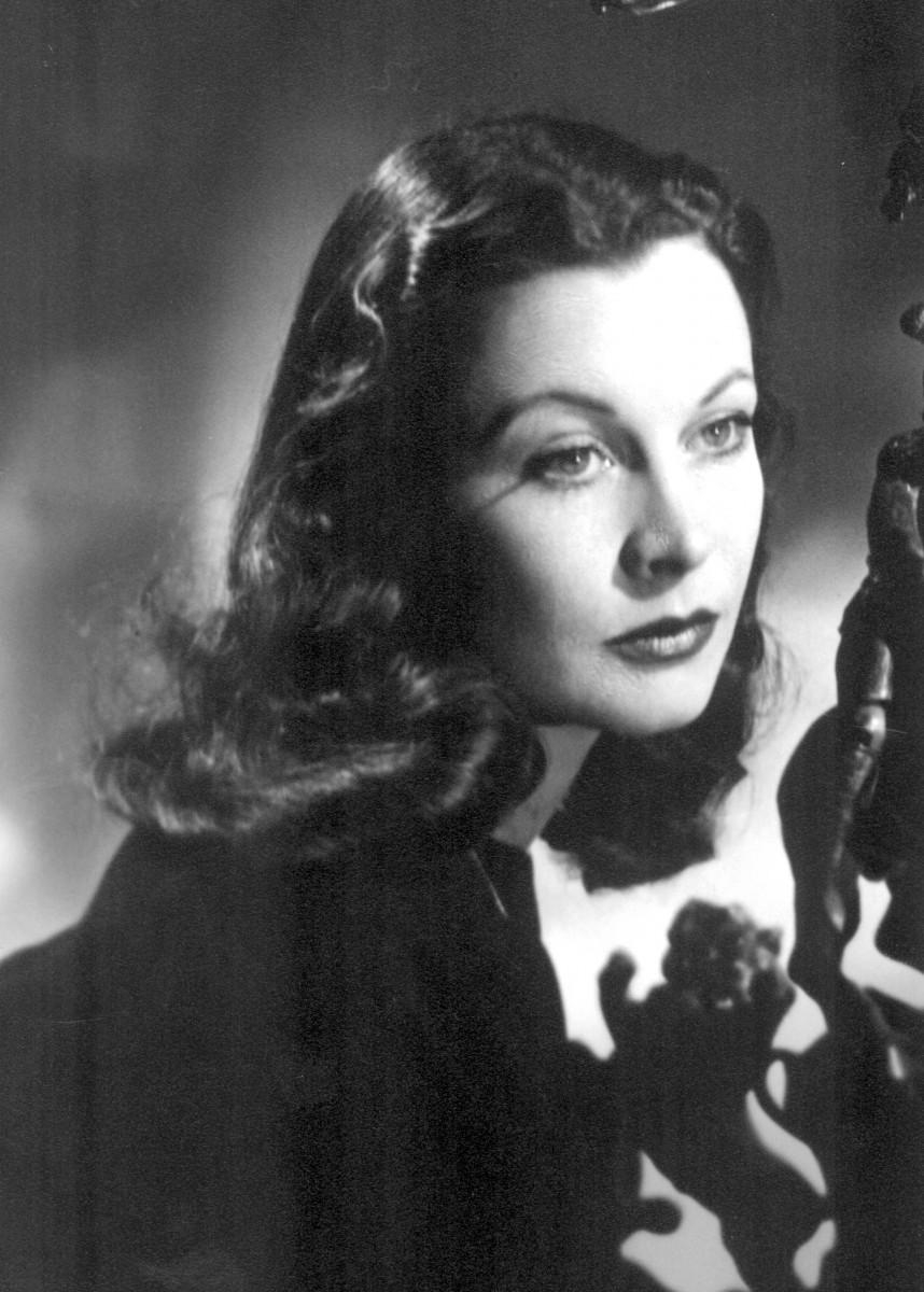 860x1200 Vivien Leigh wallpaper, Phone