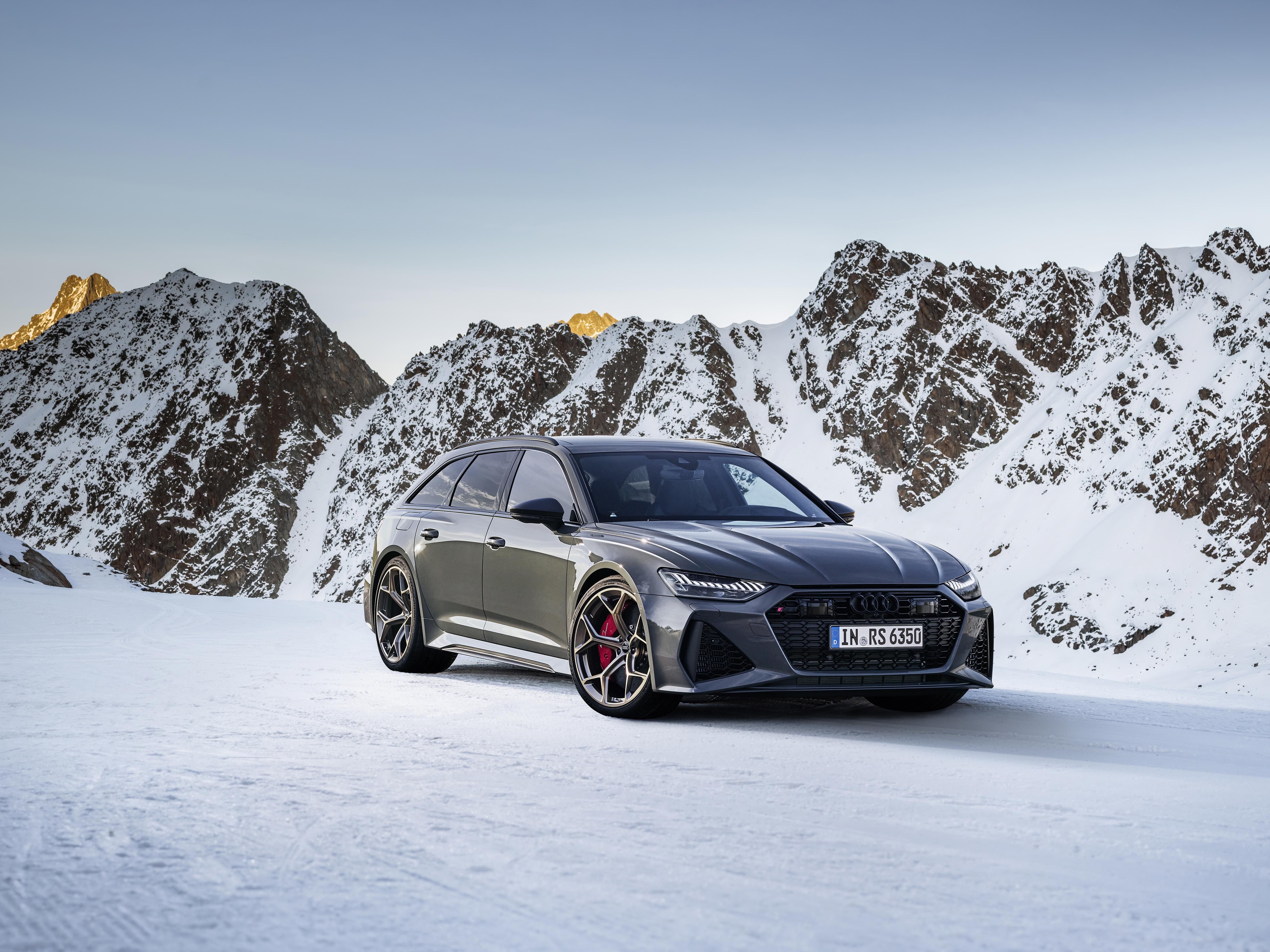 4970x3720 View Photo of the 2024 Audi RS6 Avant Performance, Desktop