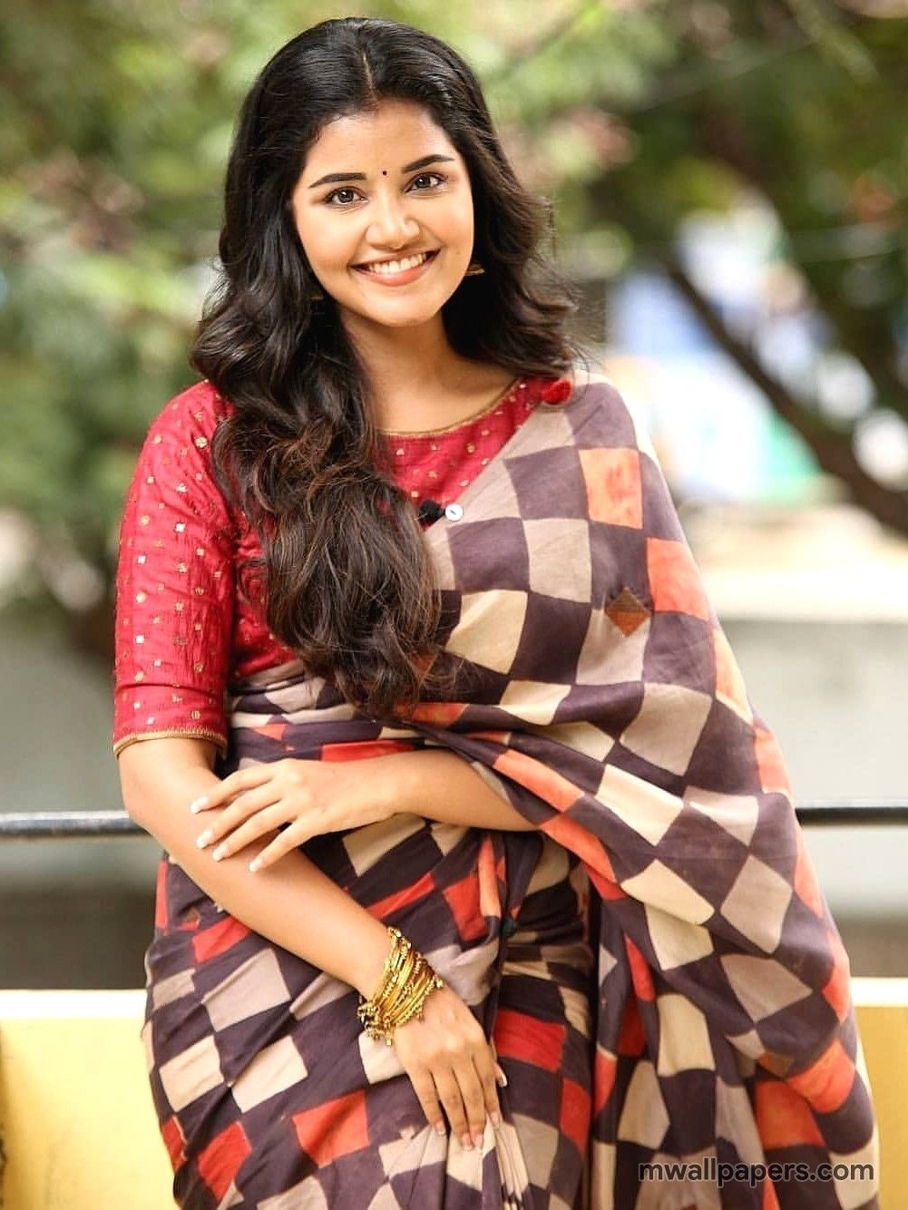 1010x1340 Anupama Parameswaran Beautiful HD Photo - #tollywood #kollywood #mollywood. Anupama parameswaran, Actresses, Actress photo, Phone