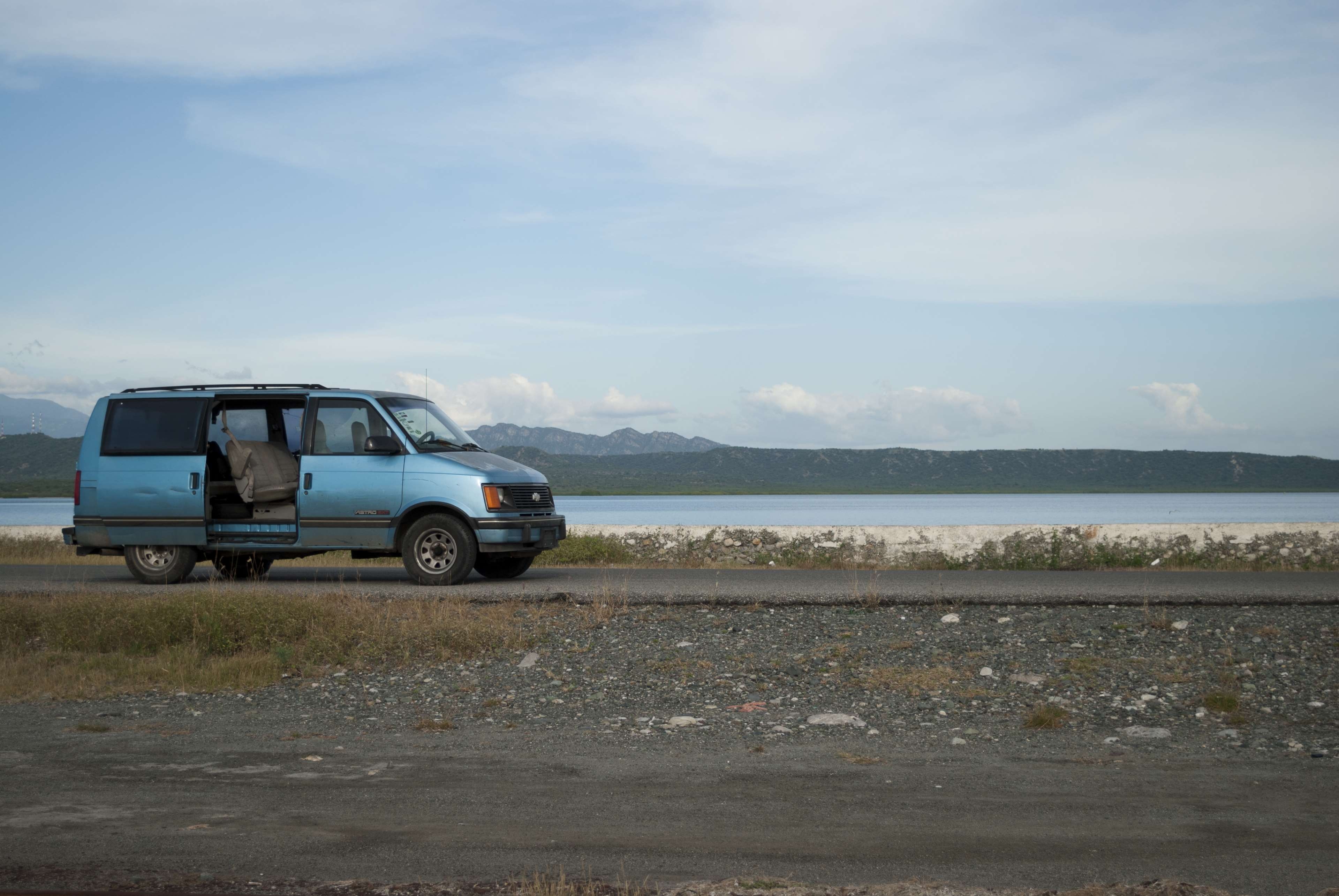 3840x2580 blue, blue sky, blue van, dirt road, ocean shore, road trip, van 4k, Desktop