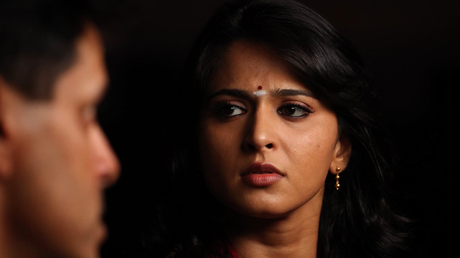 1600x900 Deiva Thirumagal (2011), Desktop