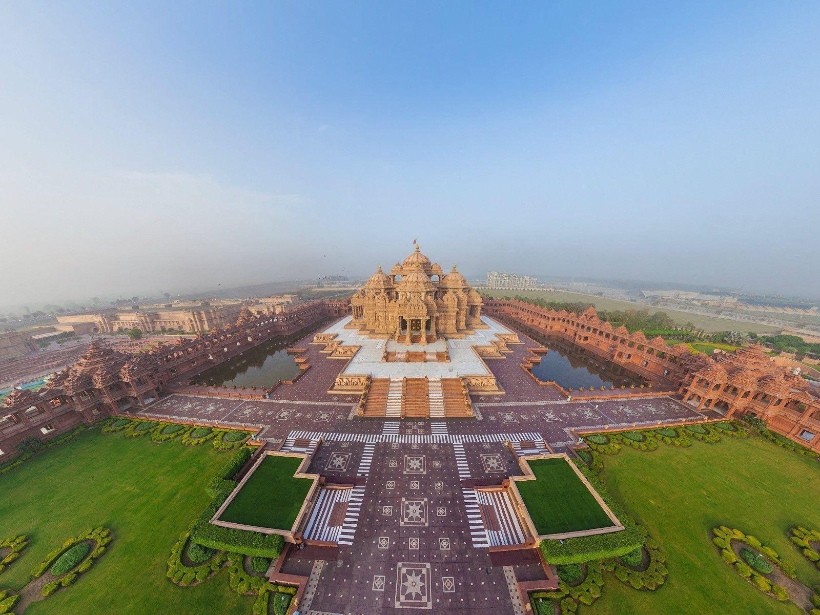 1600x1200 Swaminarayan Akshardham Hindu Temple in Delhi HD Wallpaper. HD, Desktop