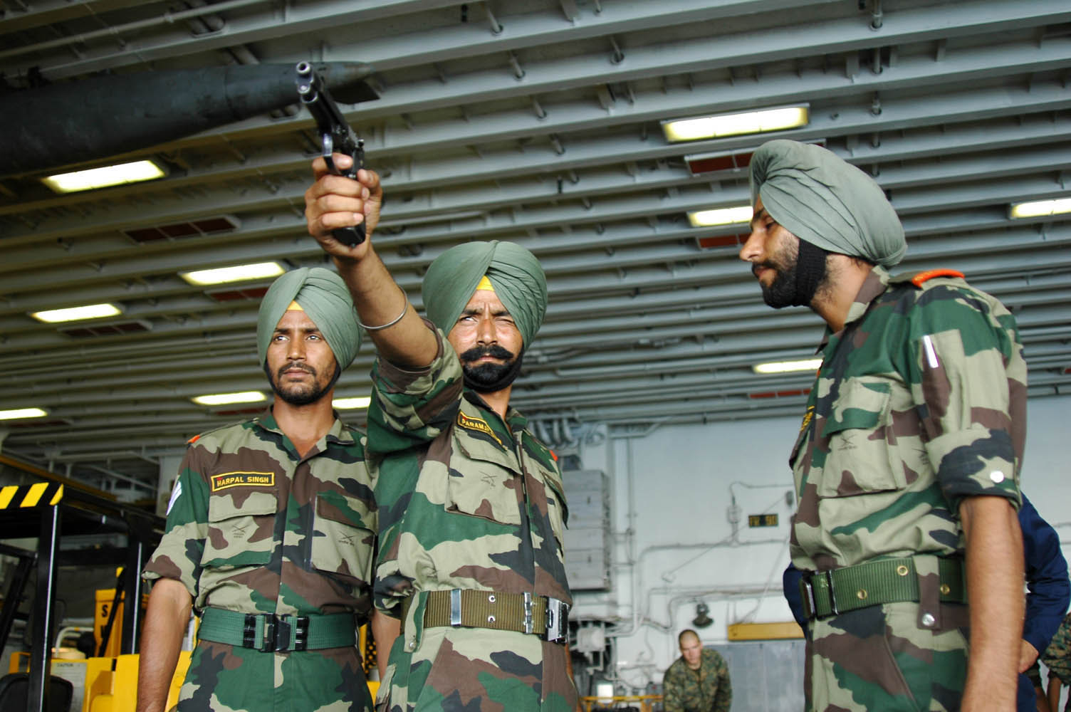 1510x1000 Soldier Sikh LI INF of the Indian Army practices aim during MALABAR, Desktop