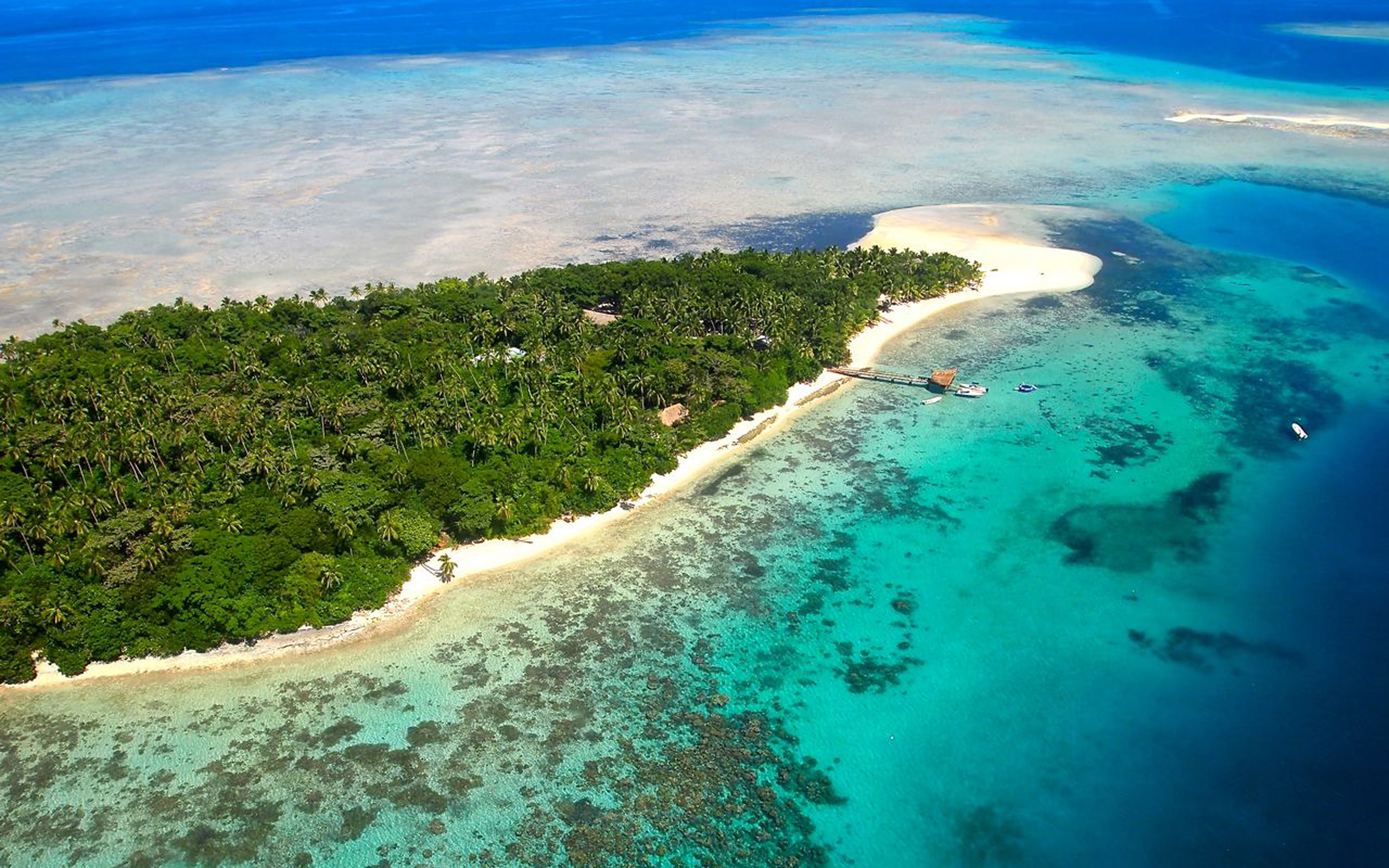 3840x2400 Lelevia Island Near The Island Of Cagalai I Niubasaga Island, Desktop