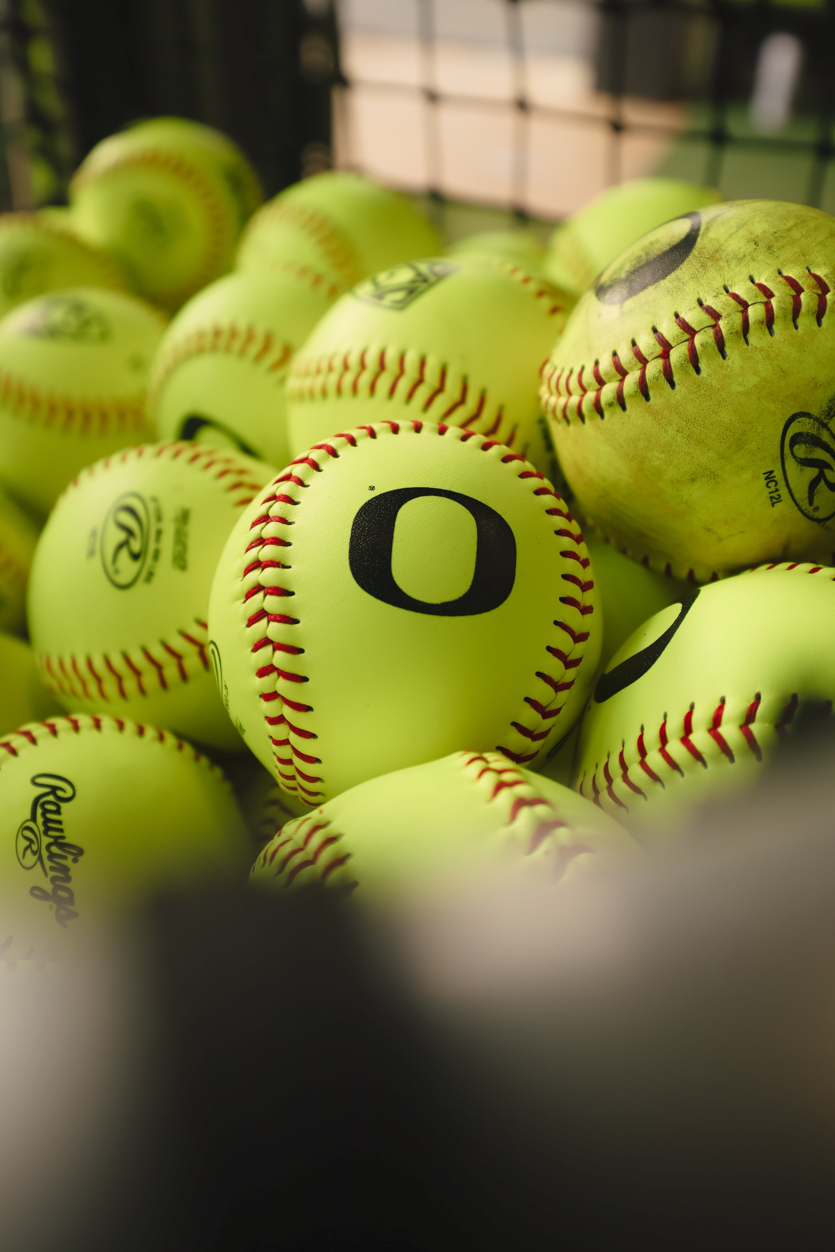 2740x4100 Oregon Softball DELAY, Phone