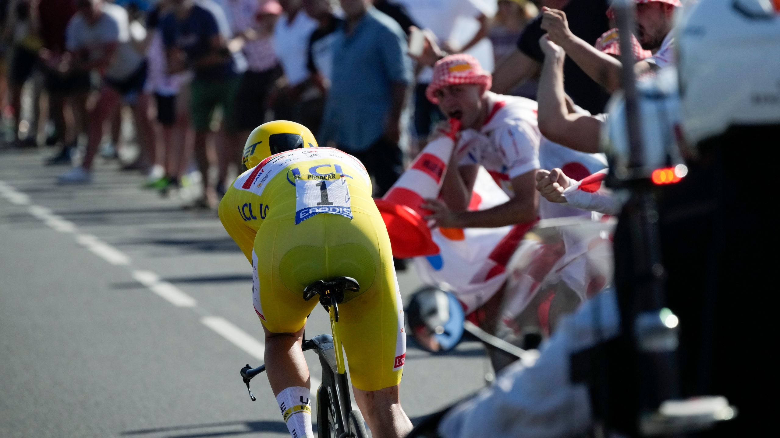 2560x1440 Pogacar Eyes 2nd Tour De France Title On Champs Elysees, Desktop