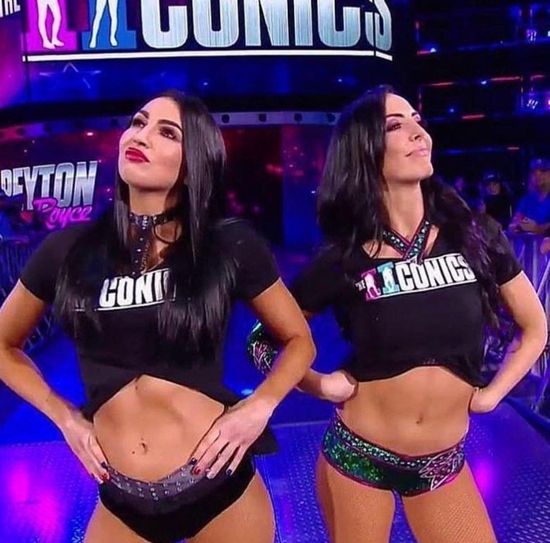 1080x1070 IIconics. Wwe female wrestlers, Wwe girls, Female wrestlers, Desktop