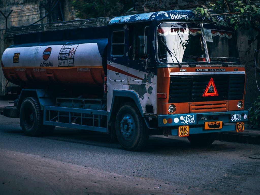 1030x770 India Oil Supply Truck Transportation Ashok Leyland, Desktop