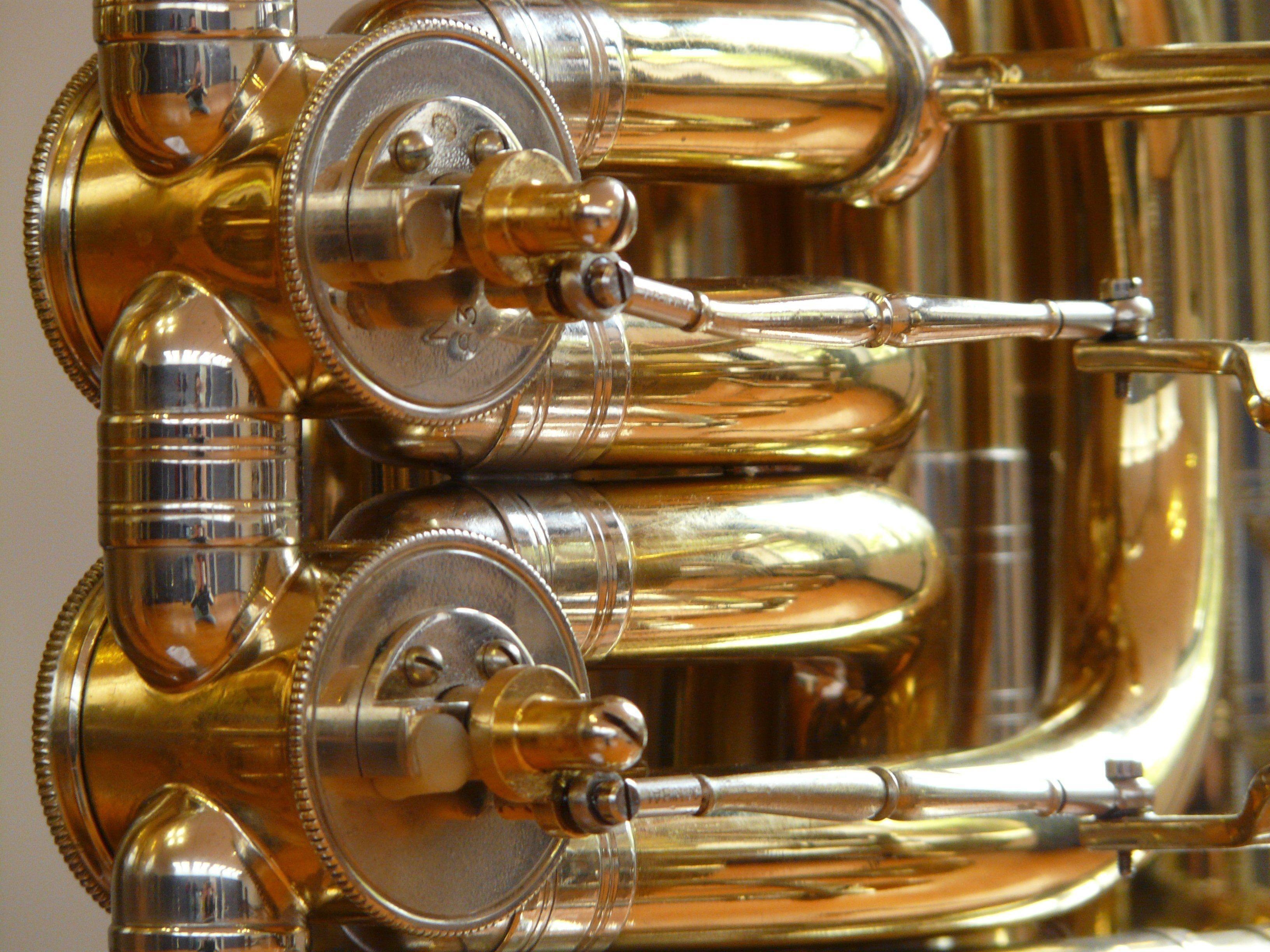 3270x2450 royalty free tuba image, minimum size:2k, Desktop