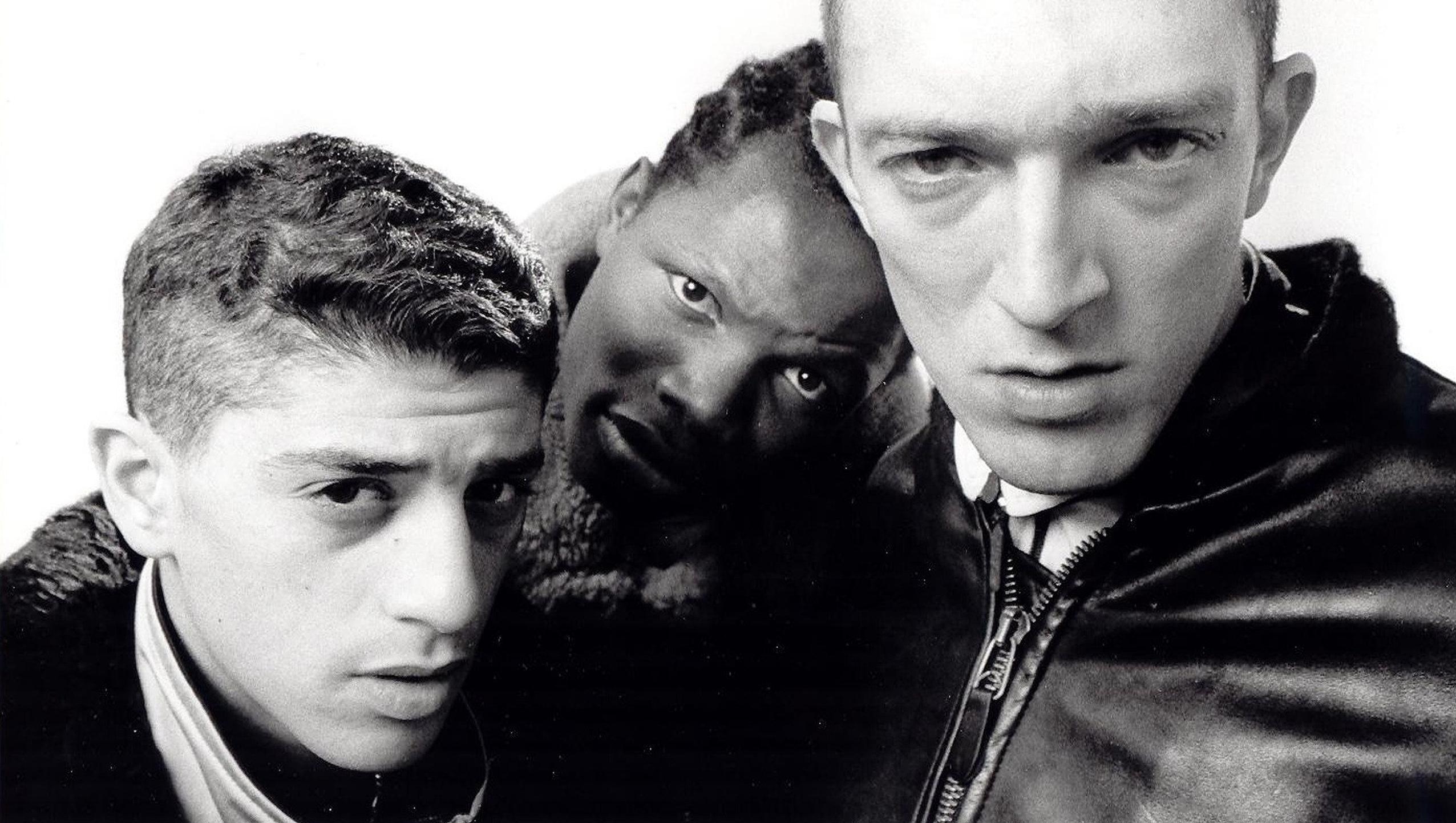 2560x1450 La Haine (1995) Desktop Wallpaper, Desktop