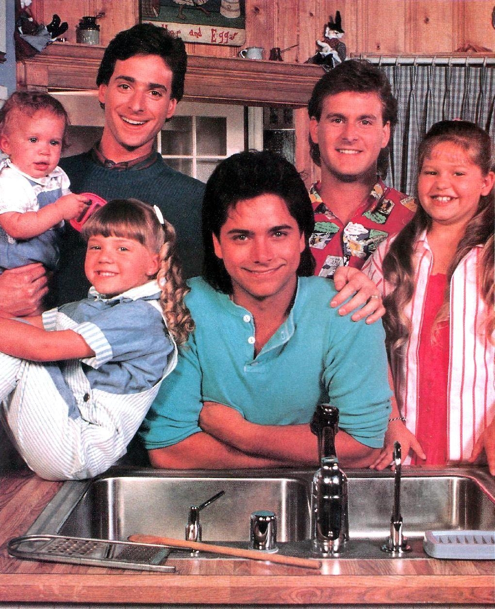 1020x1260 Full House, Phone