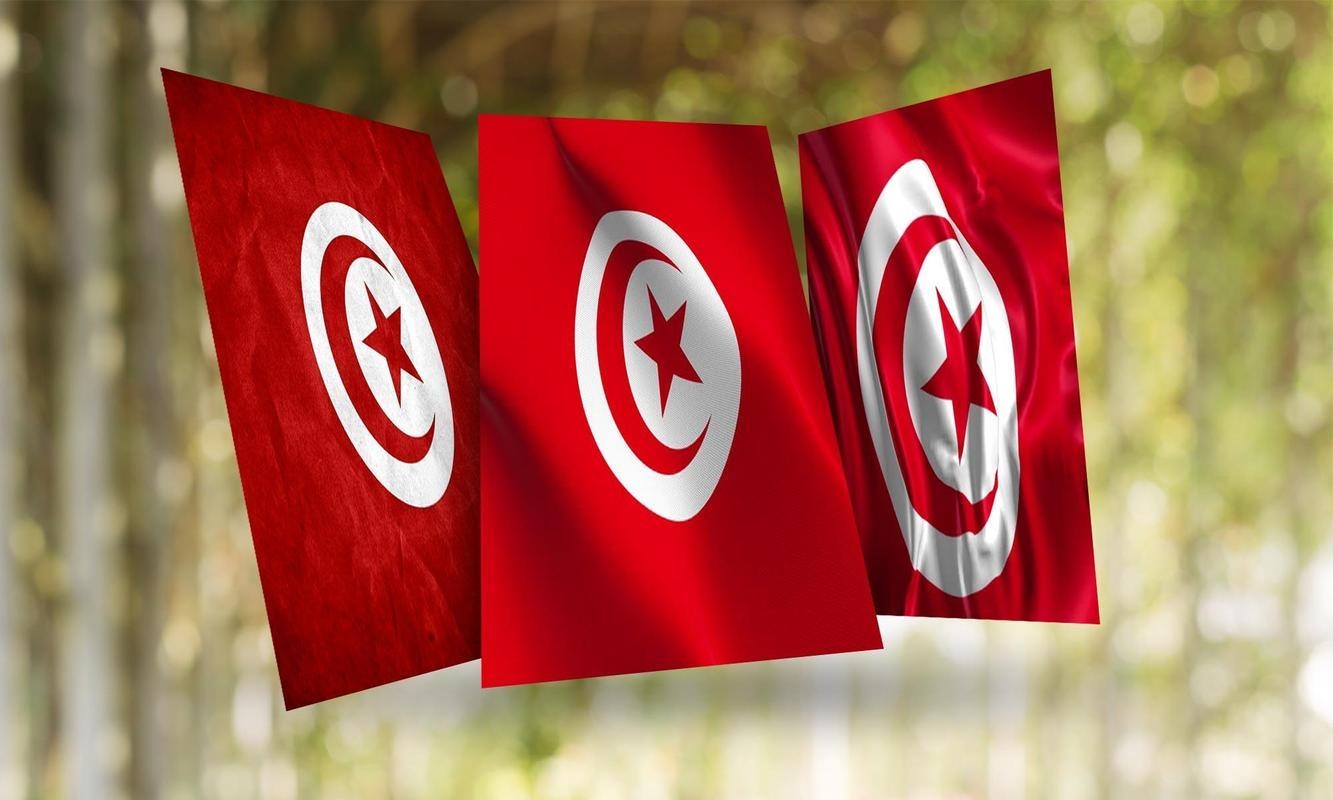 1340x800 Tunisia Flag Wallpaper for Android, Desktop