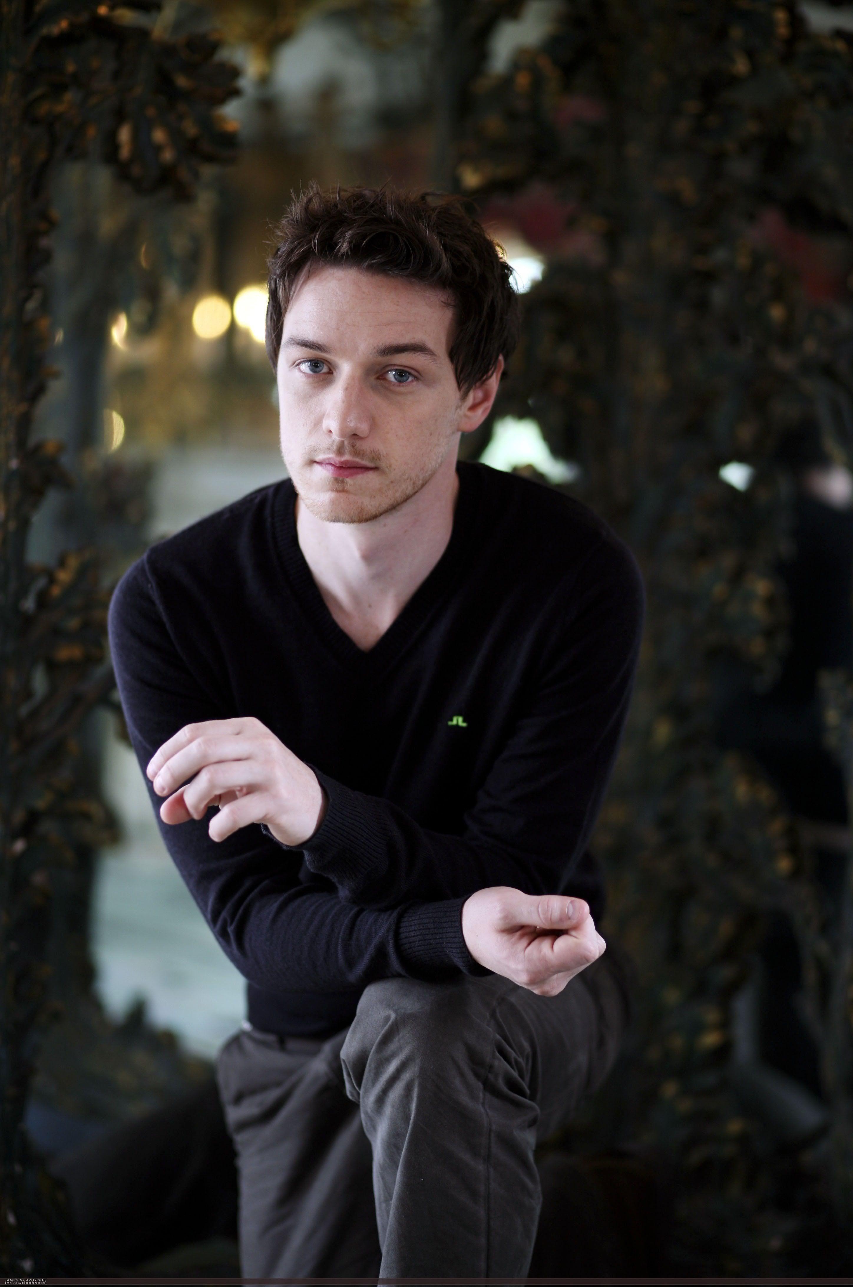 2900x4370 James McAvoy wallpaper, Phone