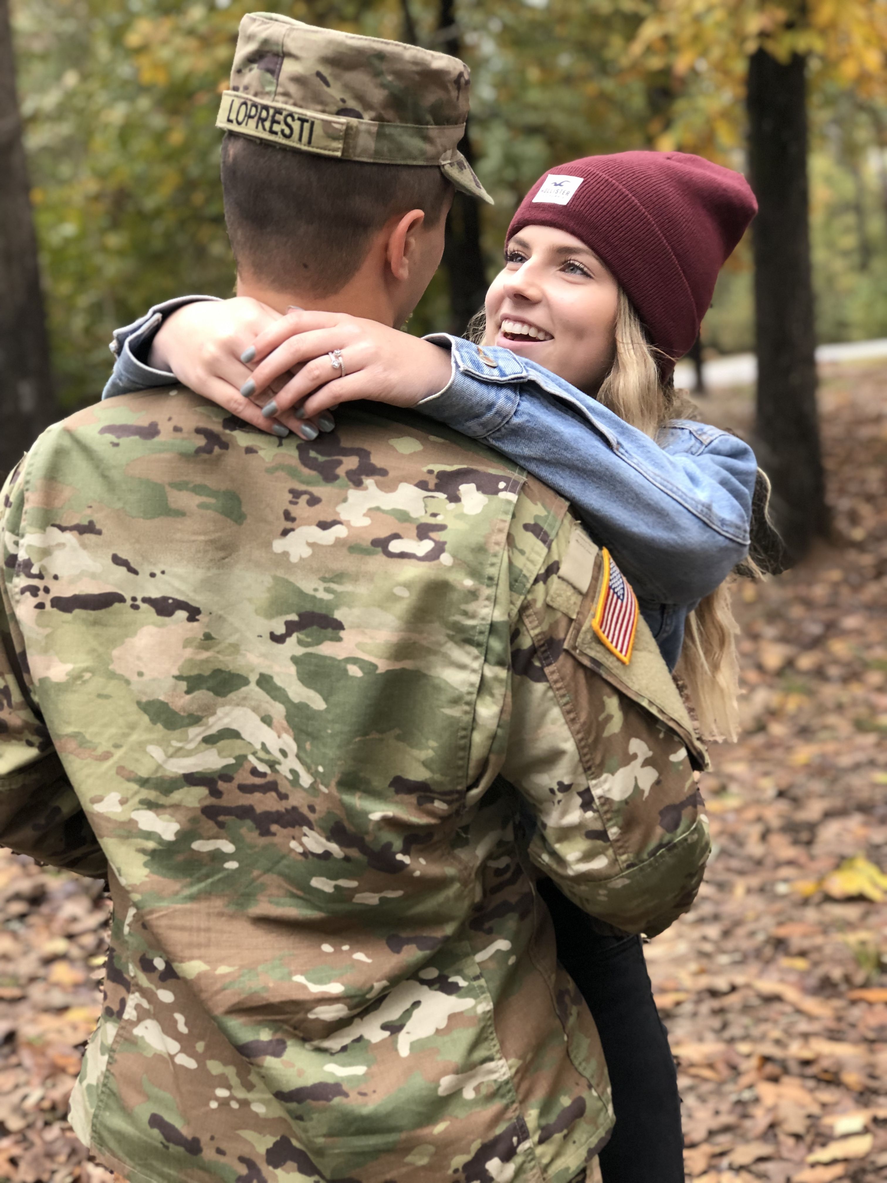 3030x4040 Military couple. Military couples, Military couple picture, Army couple, Phone