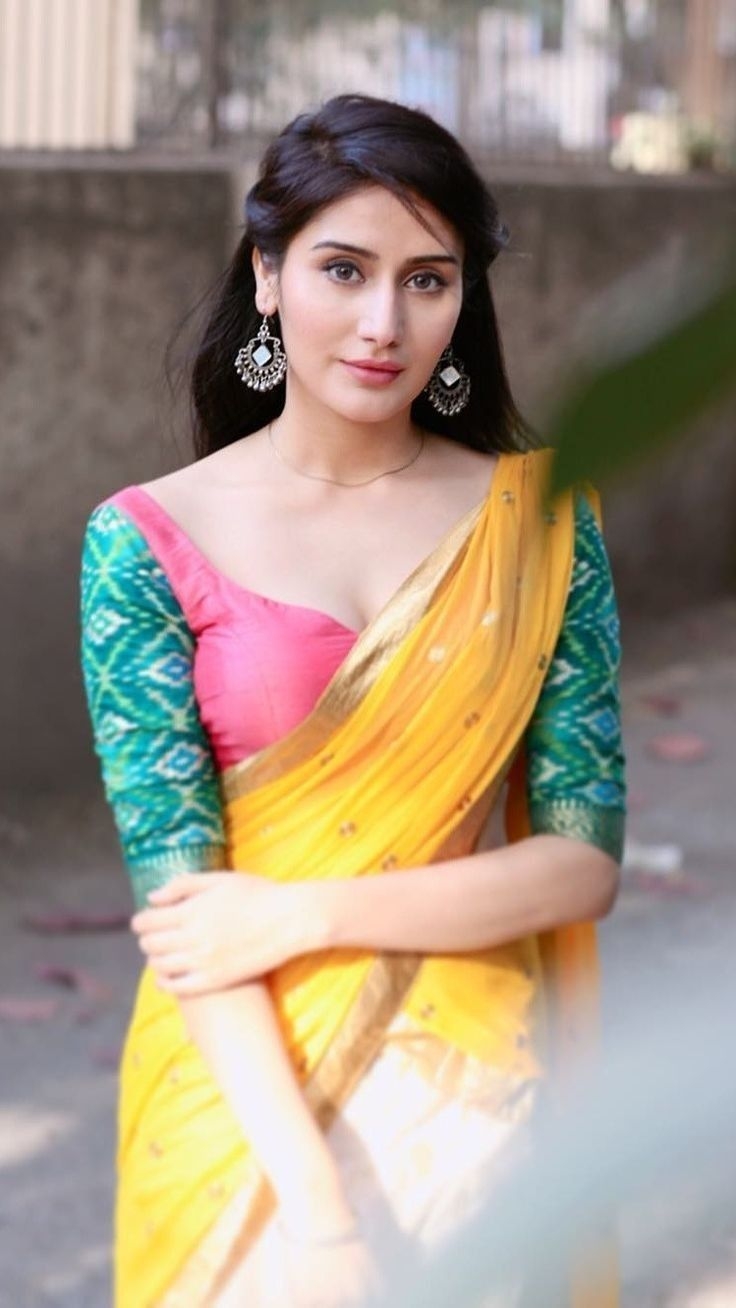 740x1310 Saree, Phone