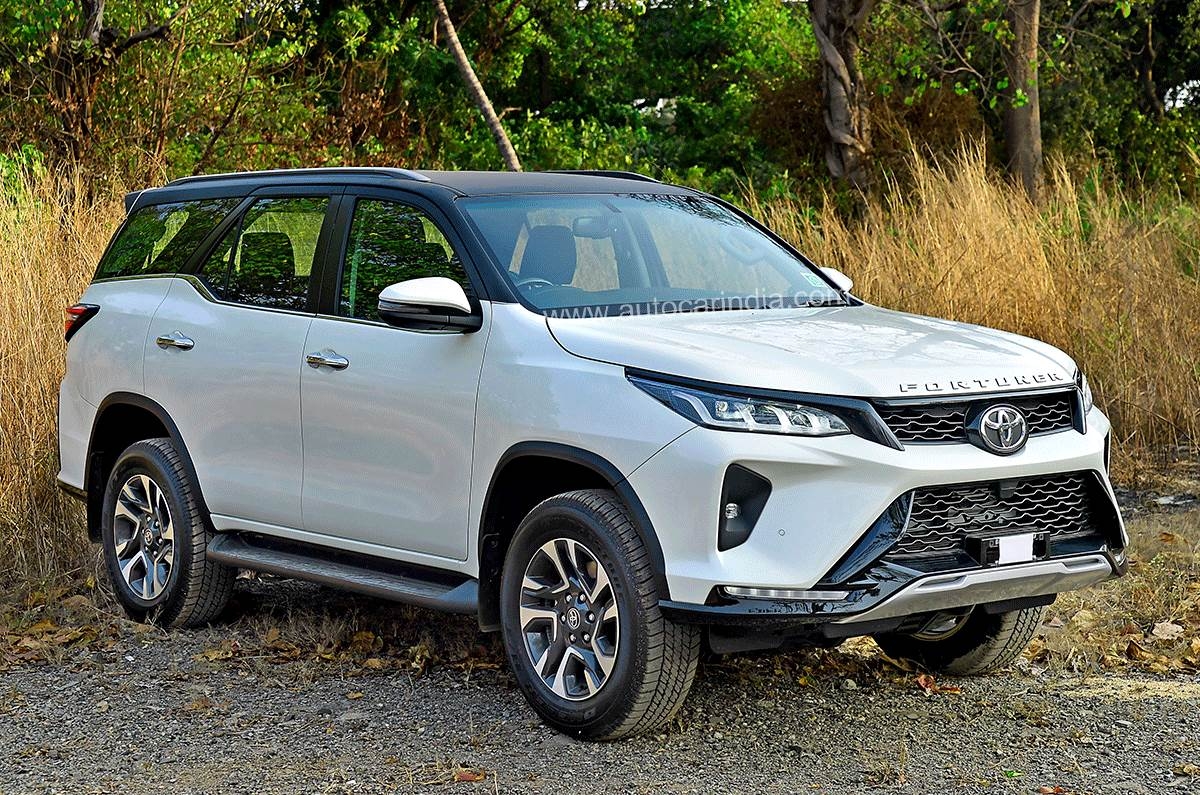 1200x800 Toyota Fortuner, Legender review, test drive, Desktop