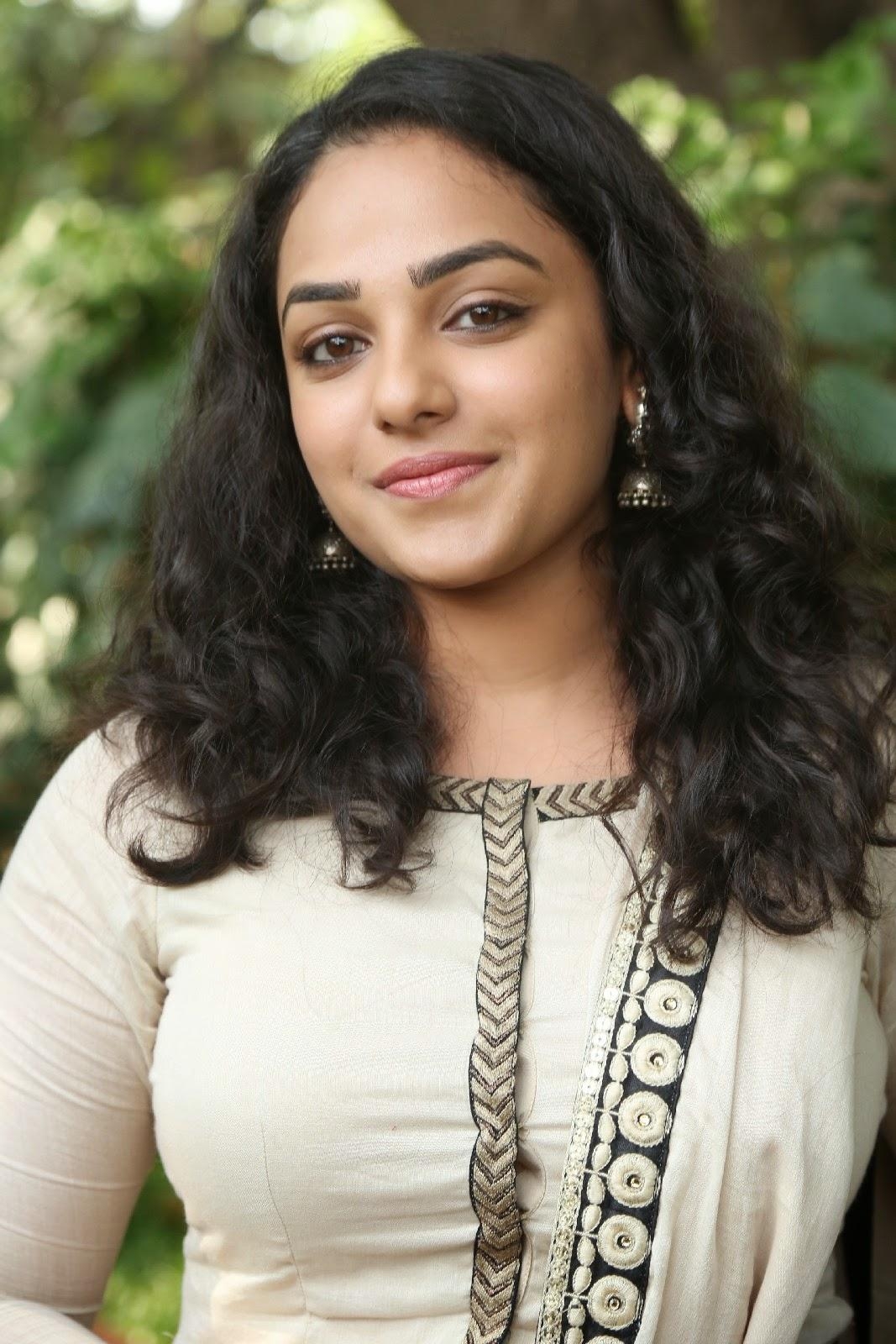 1070x1600 Nithya Menon Glamorous Photo Hq Photo Menon In Ok, Phone