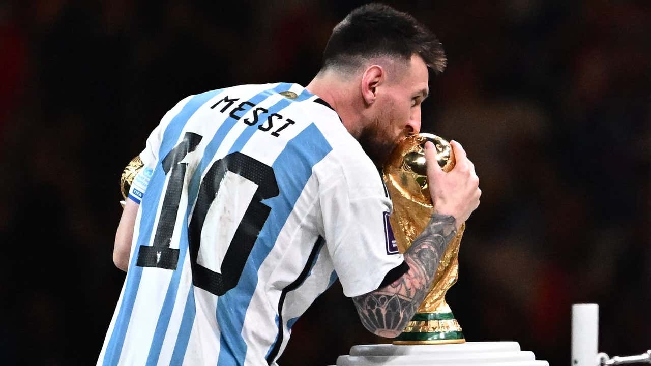 1280x720 Lionel Messi anunció que sigue en la Selección argentina: Quiero seguir siendo campeón del mundo. Goal.com Espana, Desktop