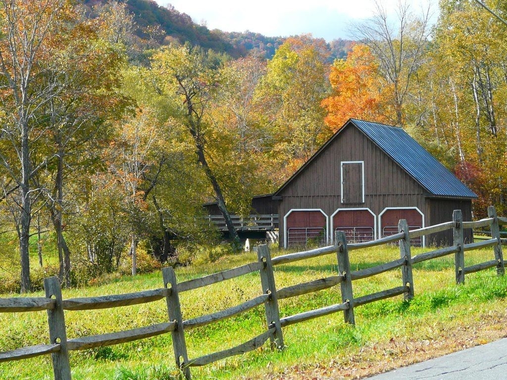 1030x770 Farmhouse Wallpaper. Farmhouse Chic Wallpaper, Wallpaper for Farmhouse Look and Old Farmhouse in the Fall Wallpaper, Desktop