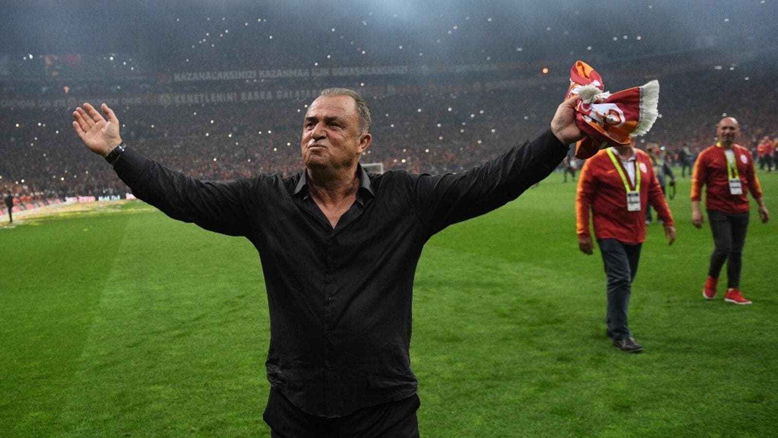 1600x900 Fatih Terim Signs Galatasaray Extension, Desktop