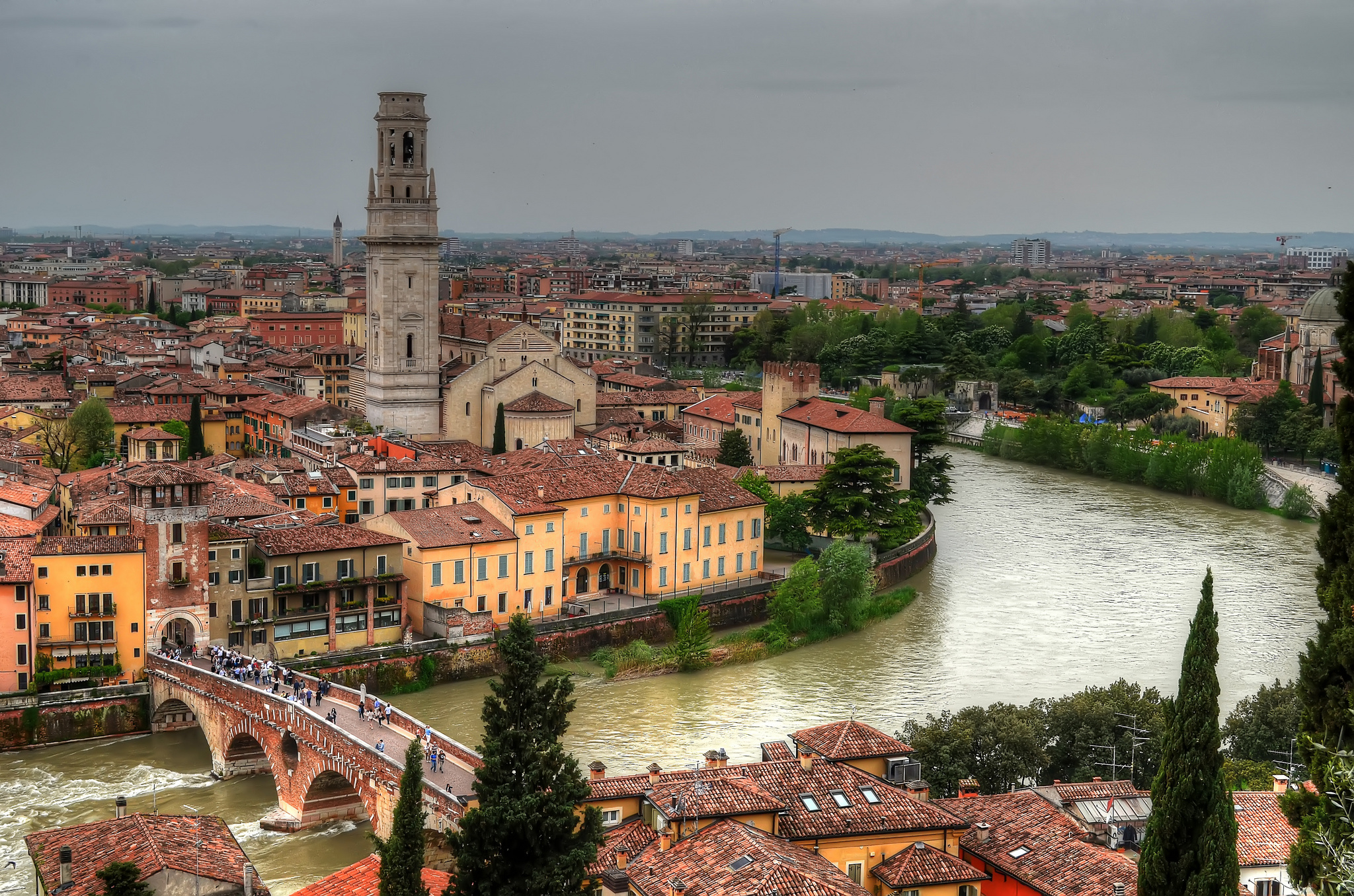 2050x1360 Verona, Italy HD Wallpaper, Desktop