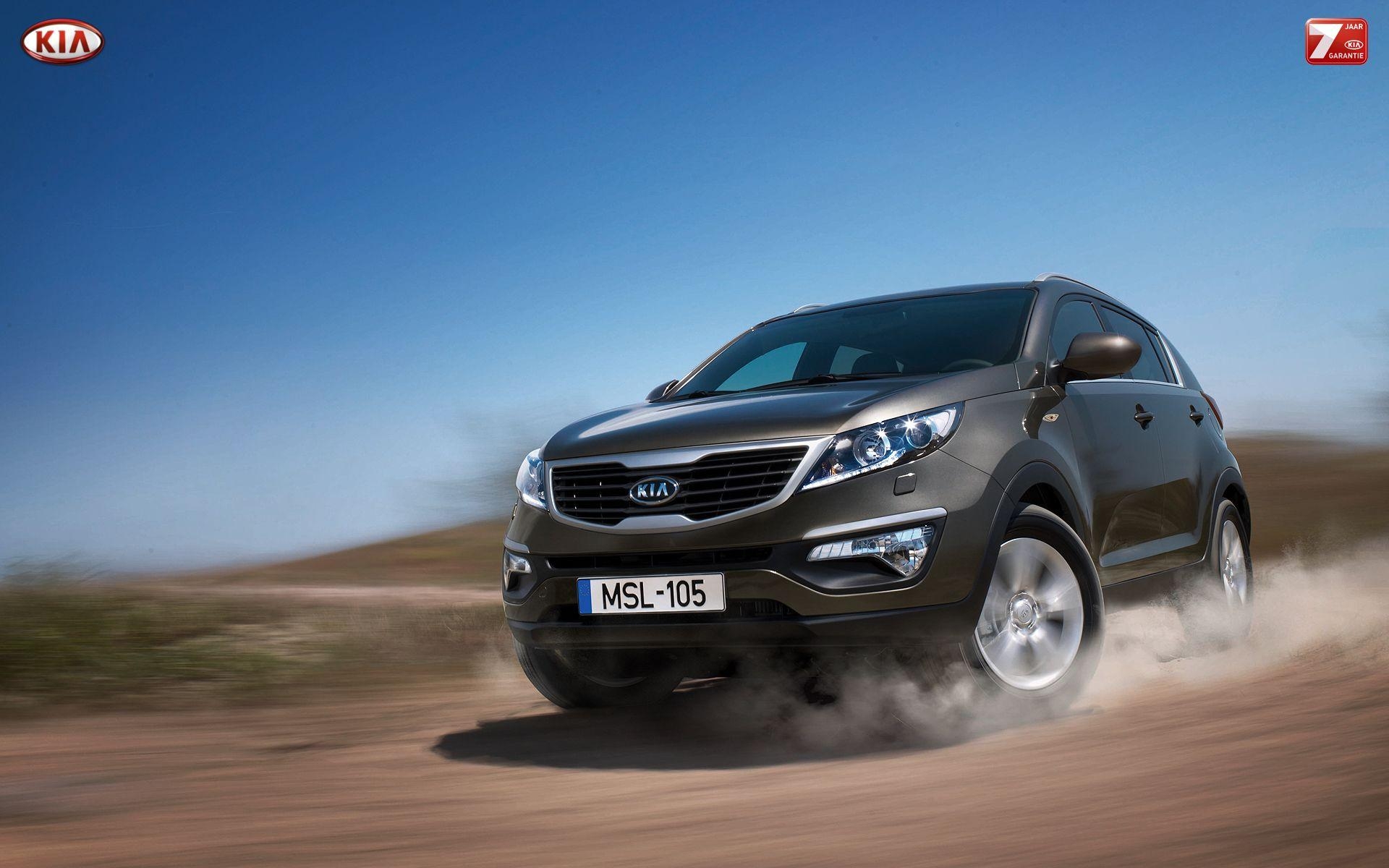 1920x1200 Beautiful car Kia Sportage in Moscow wallpaper and image, Desktop