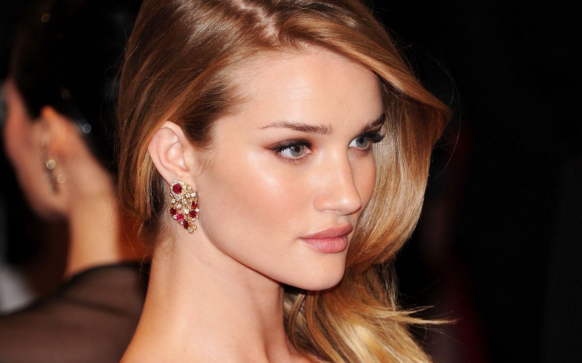 1920x1200 Rosie Huntington Whiteley HD Widescreen 11 HD Wallpaper, Desktop