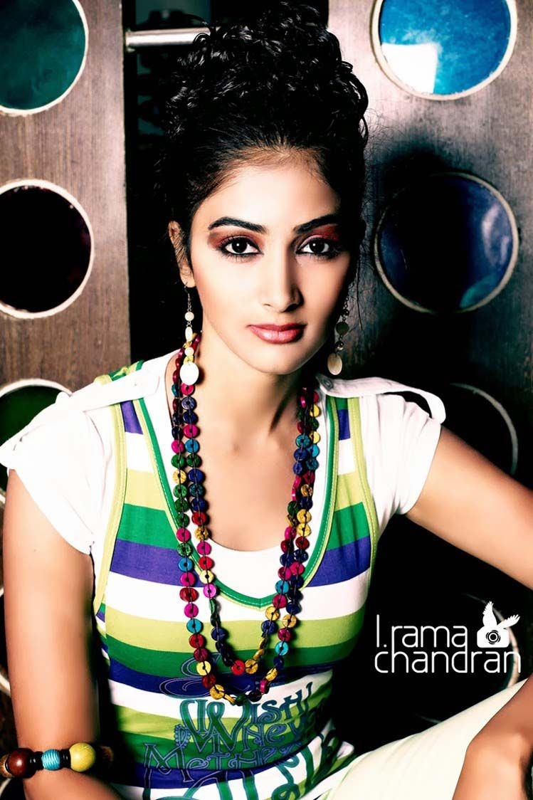 750x1130 Pooja Hegde Image, Phone