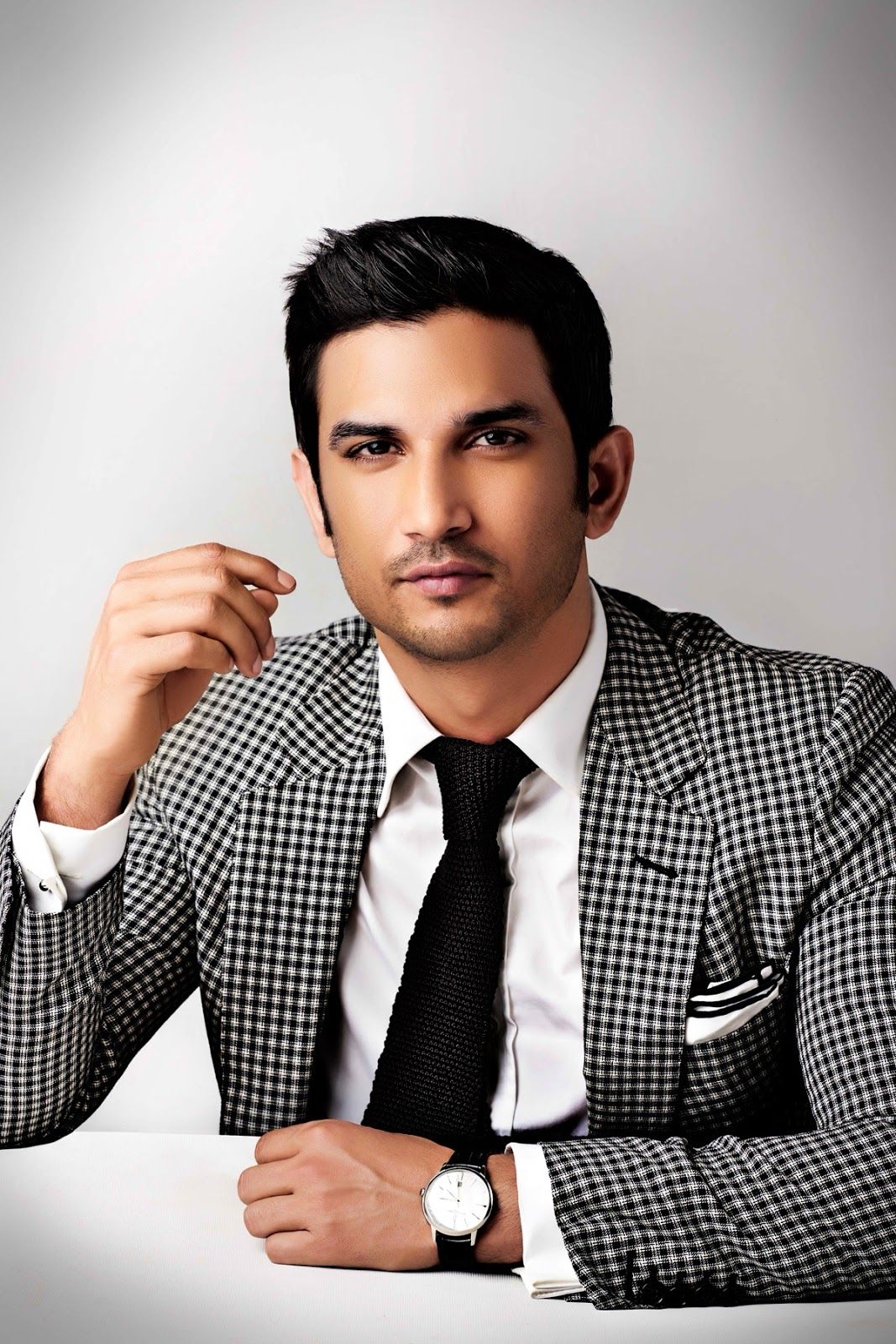 1070x1600 Sushant Singh Rajput Bhumi Pednekar HD Wallpaper, Phone