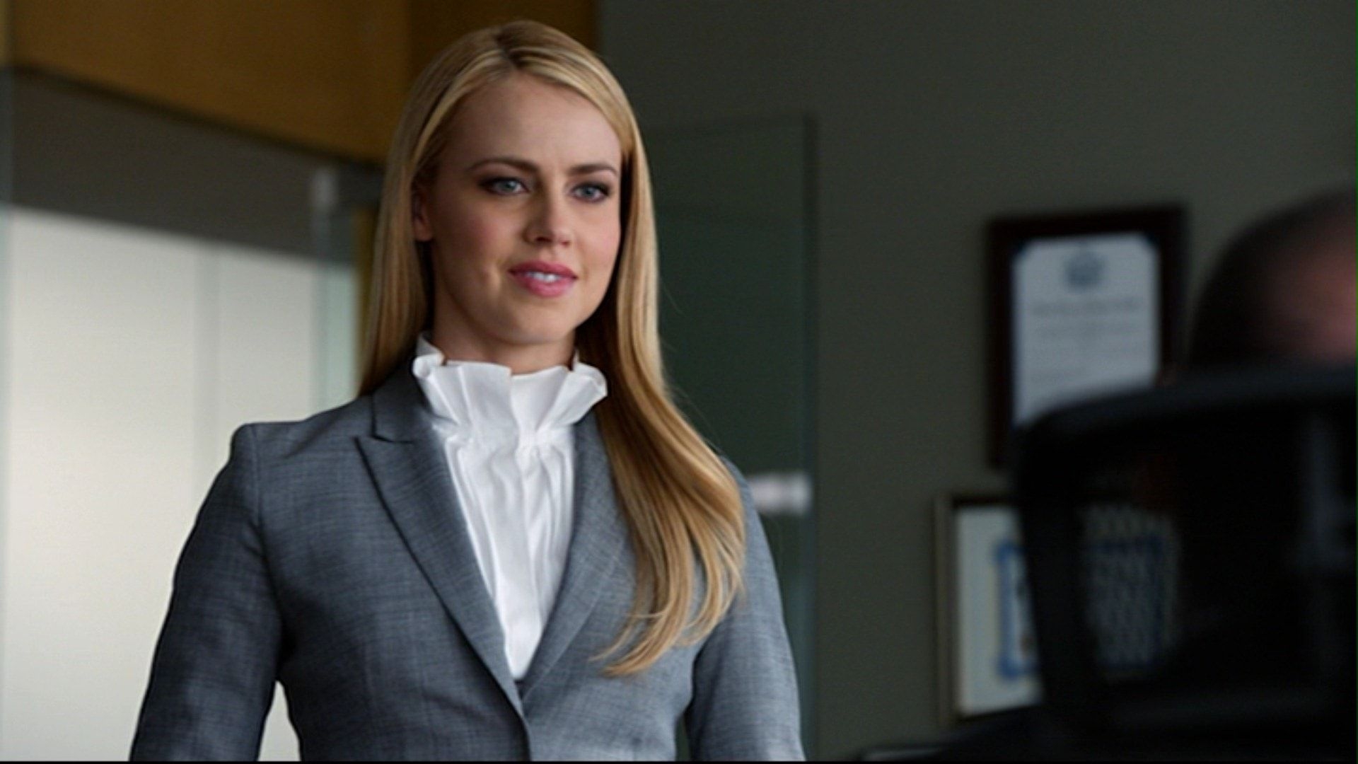 1920x1080 Suits': Amanda Schull Promoted To Series Regular For Season 8, Desktop