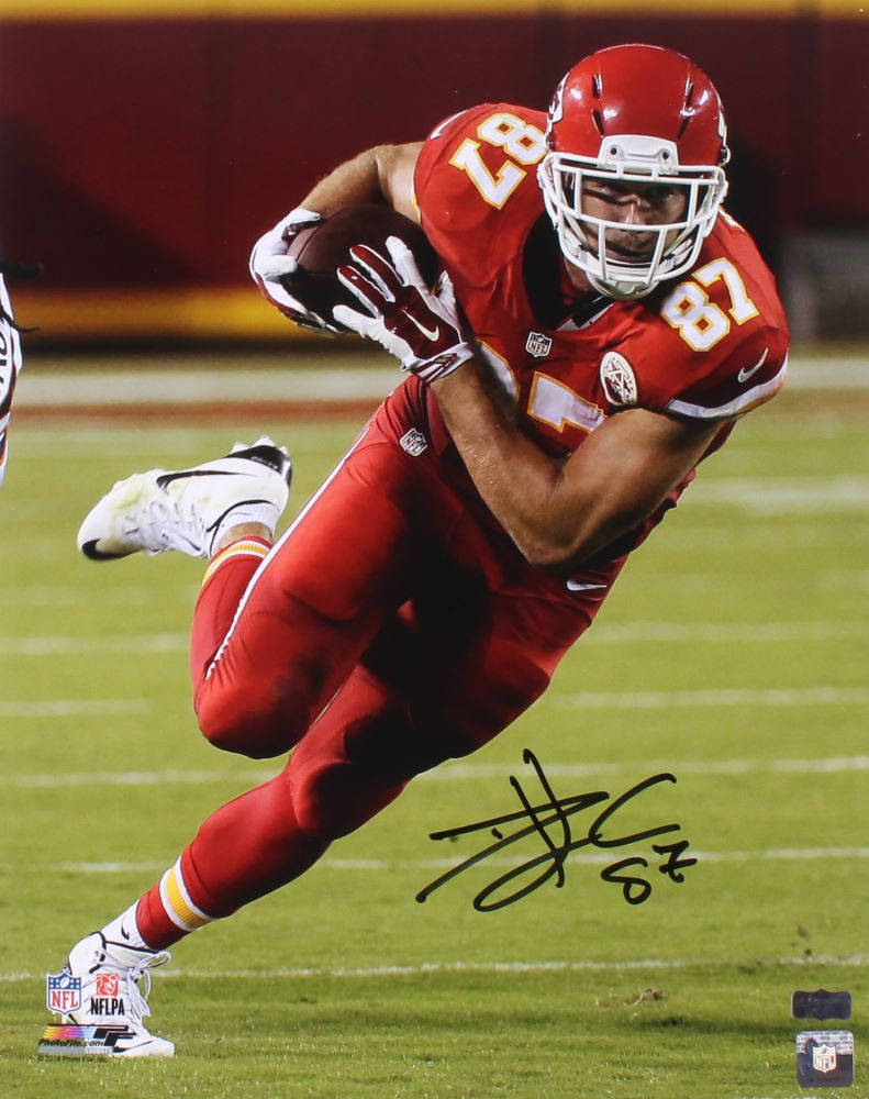 800x1000 Download Nfl Star Travis Kelce, Phone