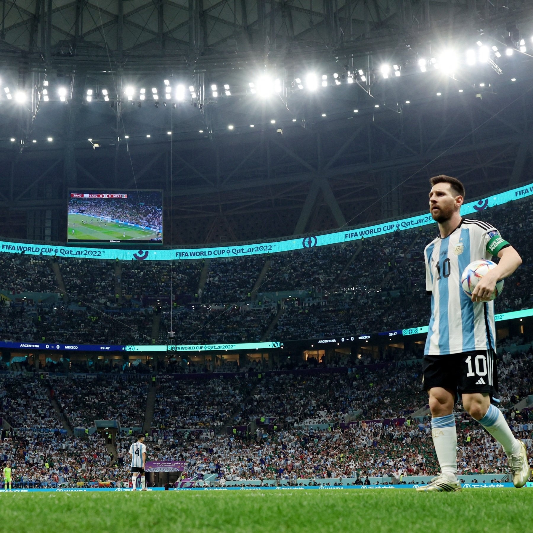 1800x1800 Photos: Messi magic guides relieved Argentina past Mexico. In Picture News, Phone