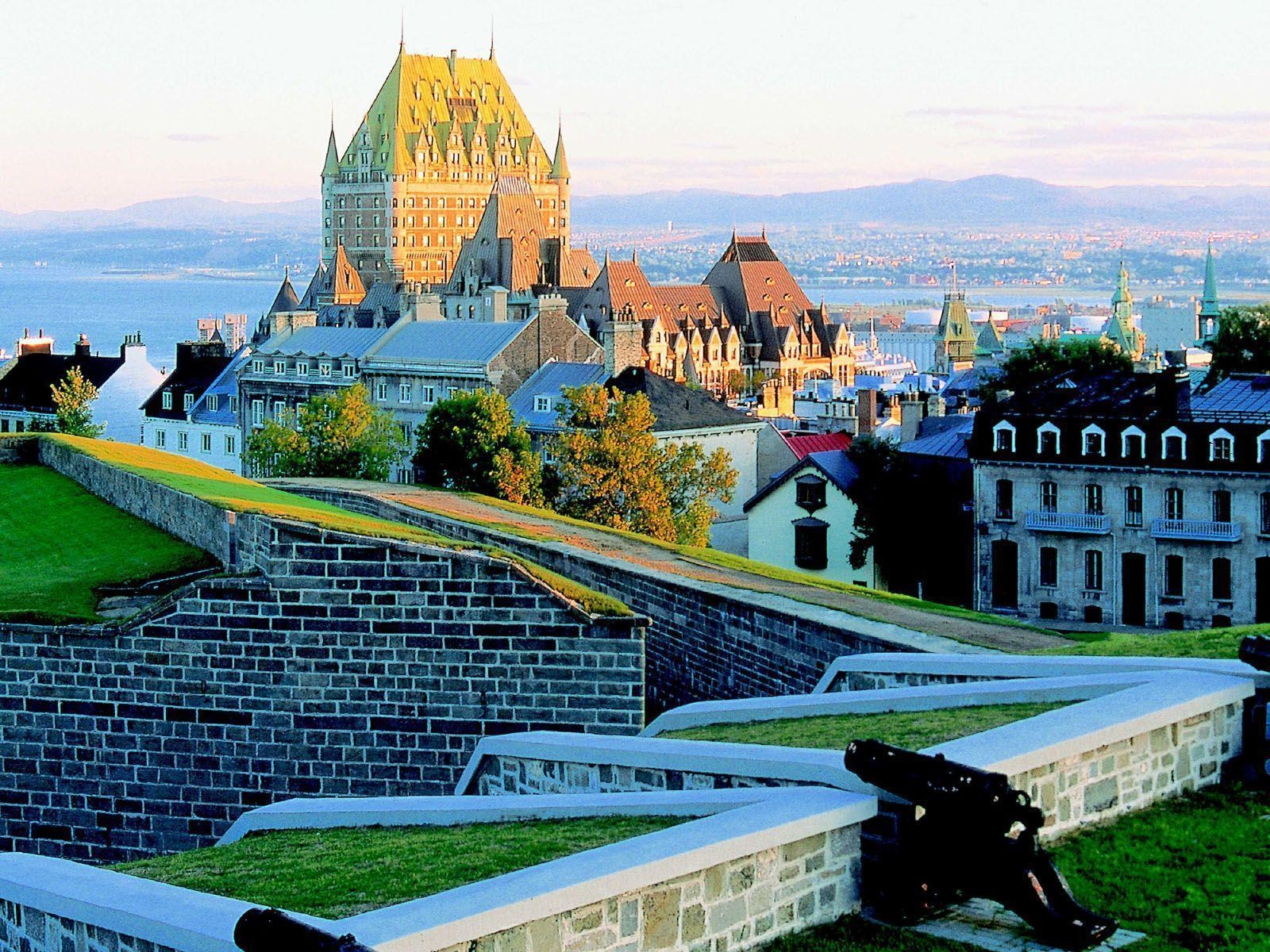 1600x1200 Quebec City, Desktop