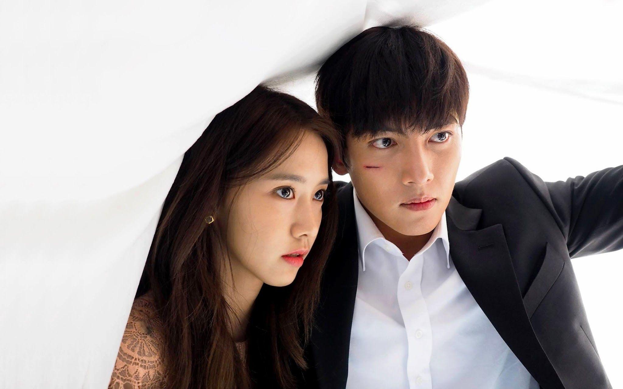2050x1280 Ji Chang Wook Im Yoon Ah Wallpaper, Desktop