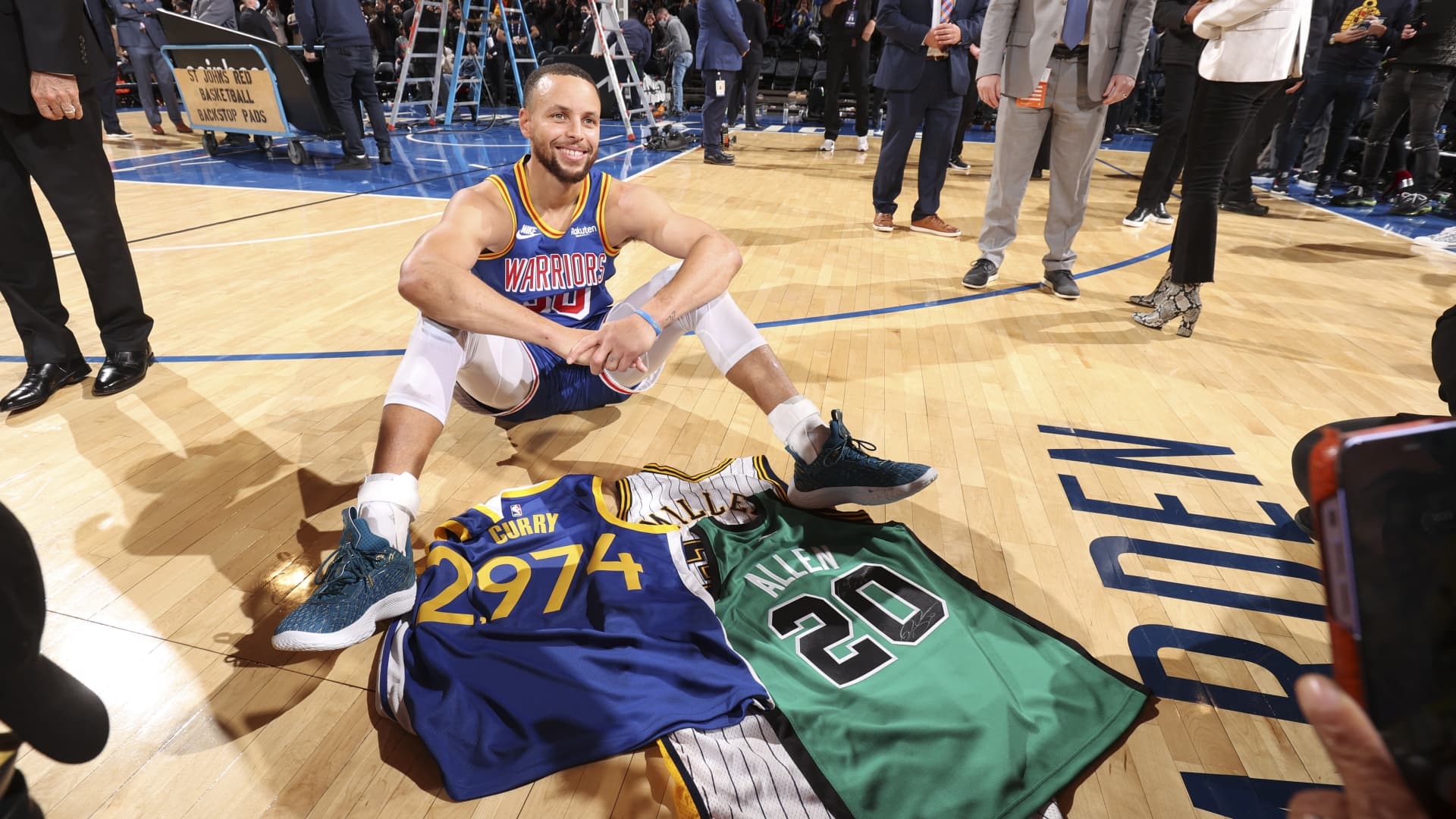 1920x1080 Golden State Warriors' Stephen Curry Breaks NBA Career 3 Point Record, Desktop