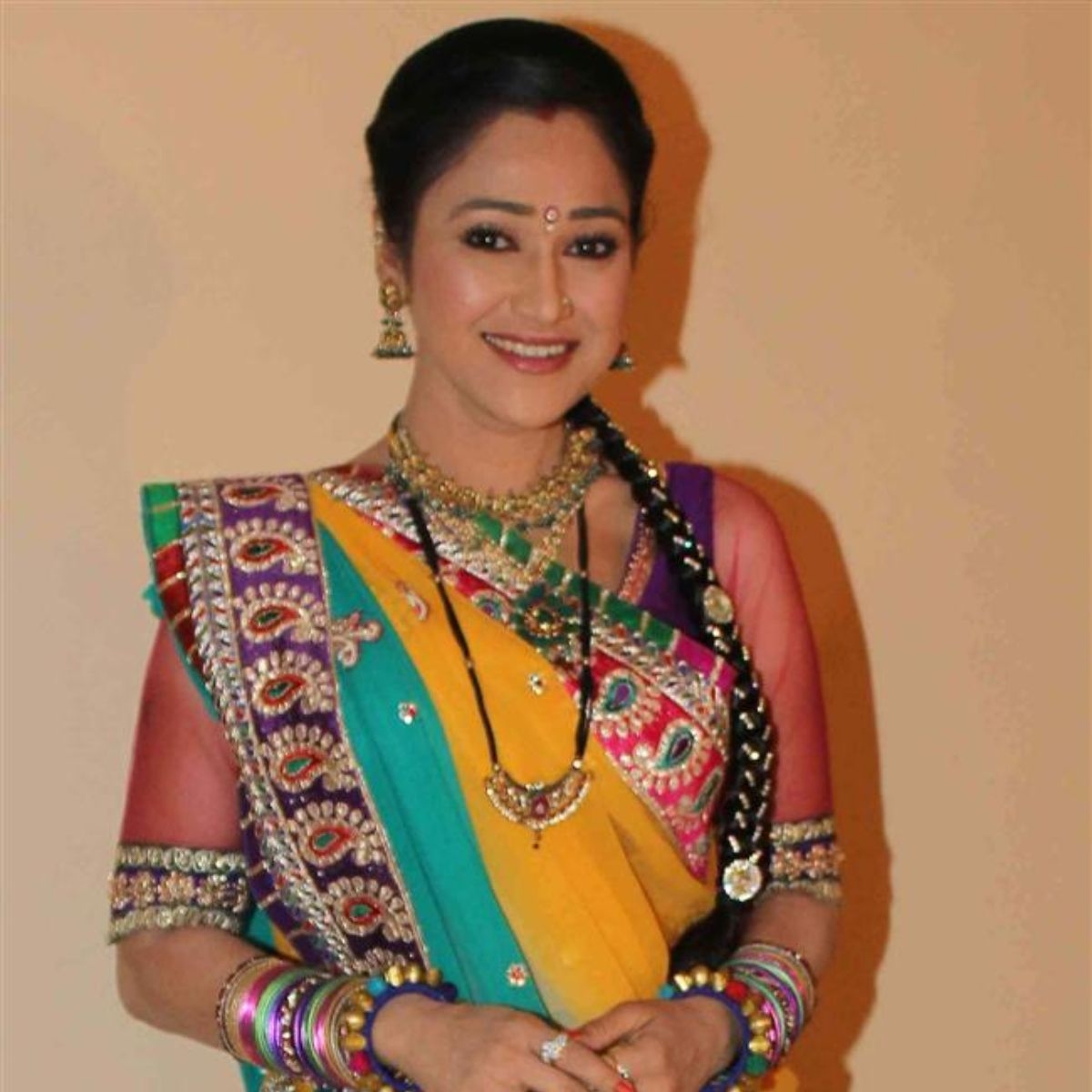 1200x1200 Taarak Mehta Ka Ooltah Chashmah: Did you know Disha Vakani aka Dayaben's REAL parents featured on the show?, Phone