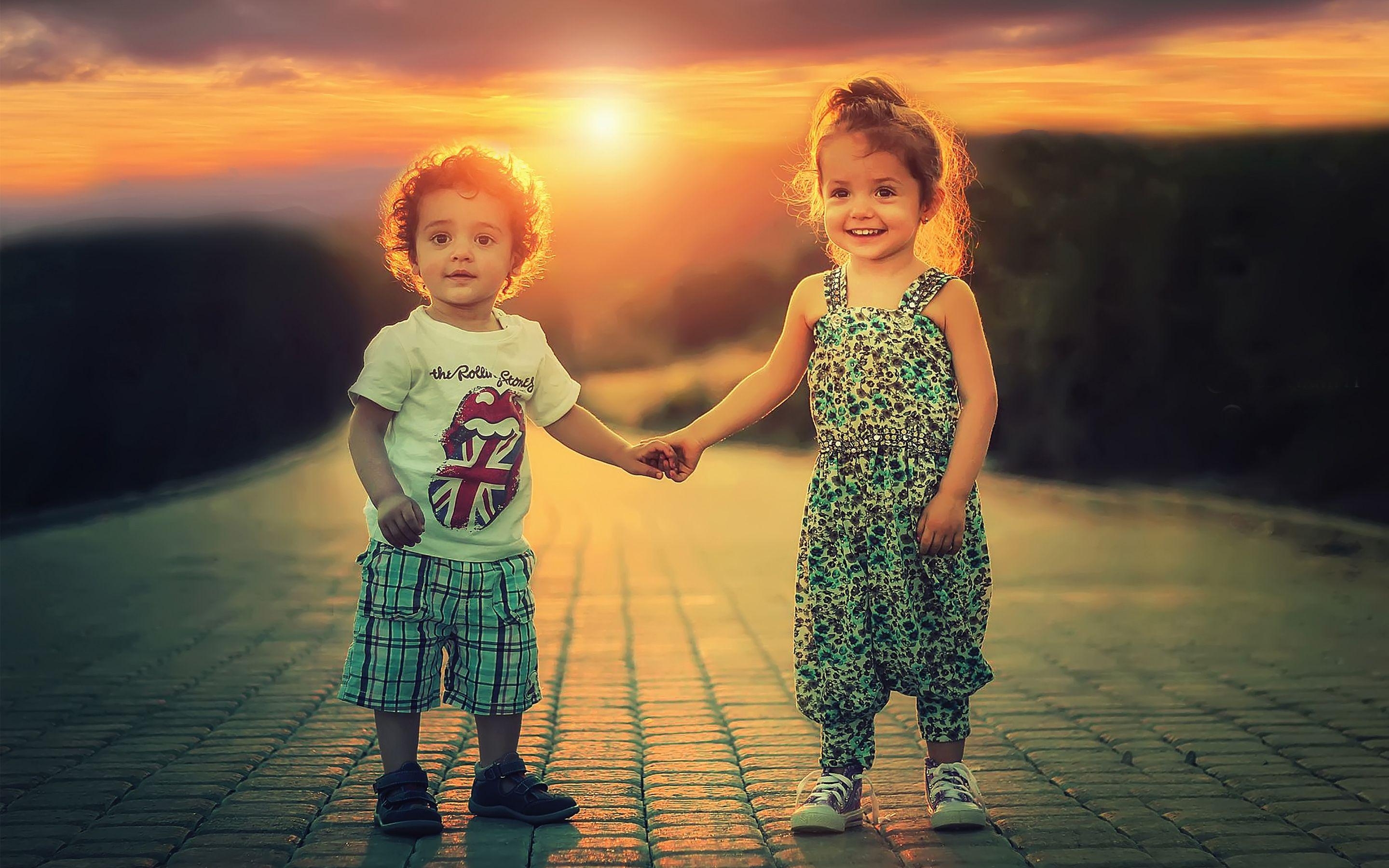 2880x1800 Download Baby Brother and Sister Wallpaper, Desktop