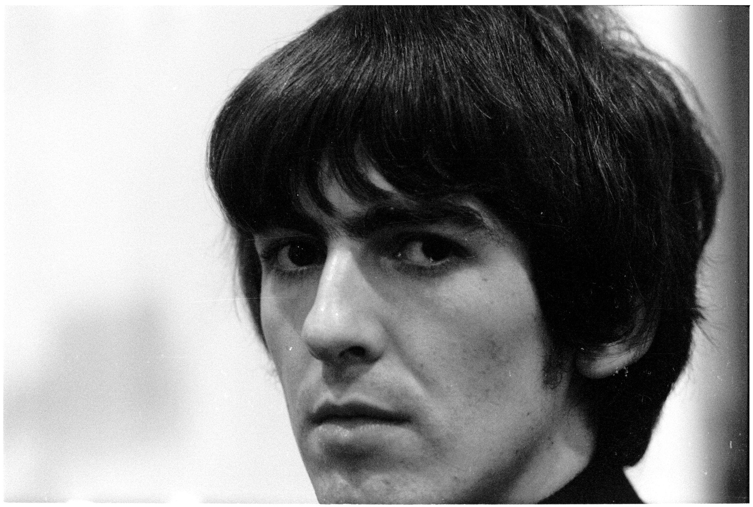 2400x1620 High Quality George Harrison Wallpaper. Full HD Picture, Desktop